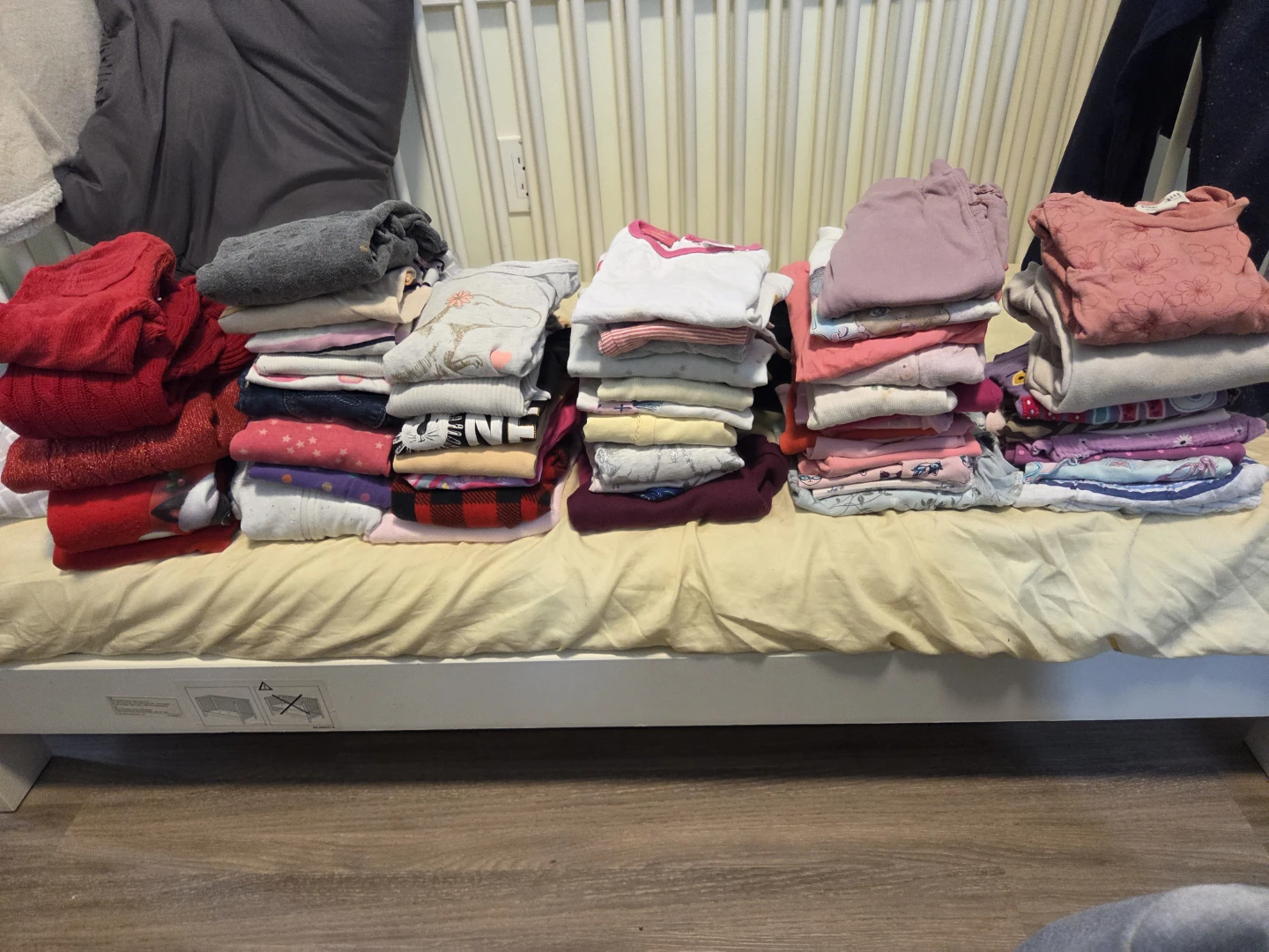 Large bundle baby girl clothes 18-2T (over 70 pieces) - photo 2