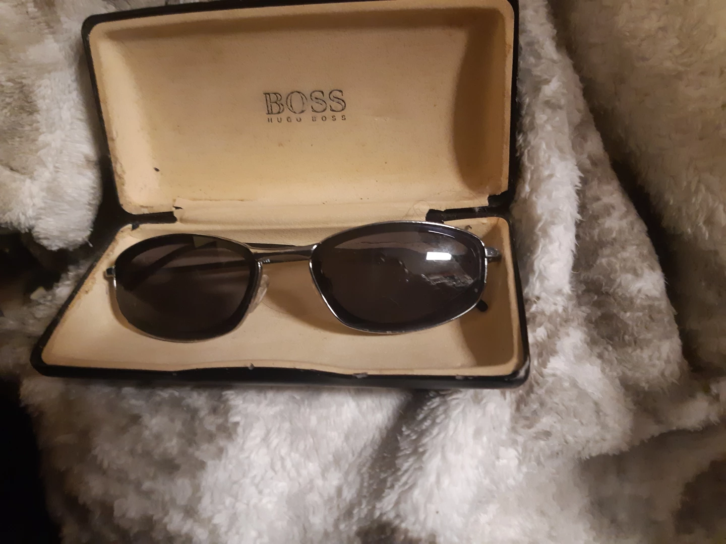 BOSS Hugo Boss Sunglasses with Case - photo 2