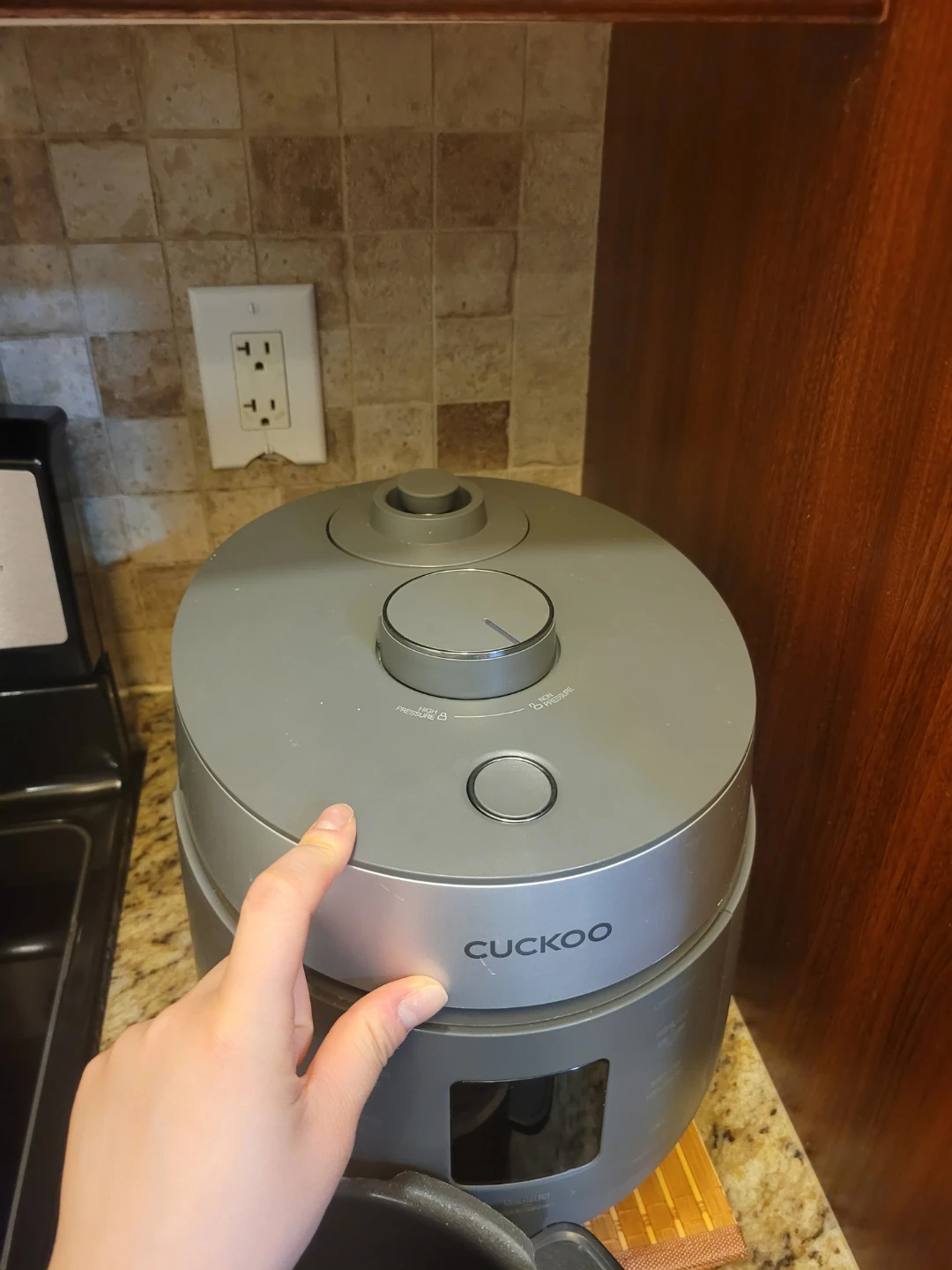Cuckoo Rice Cooker CRP-ST0609F - photo 2