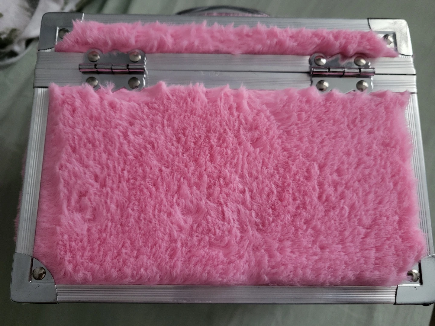 Cute fluffy case - photo 3