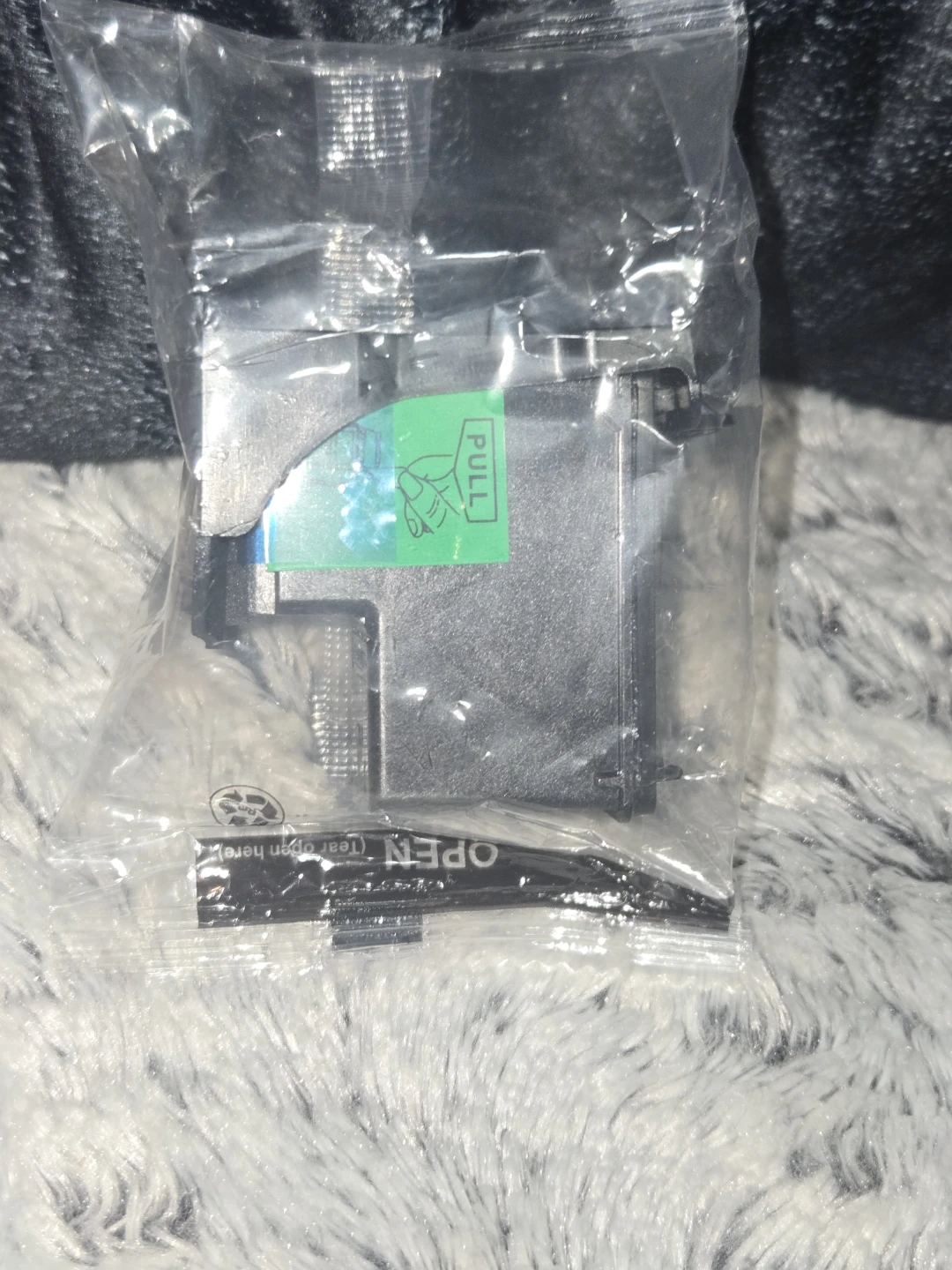 Black Ink Cartridge Replacement for 61XL - photo 3