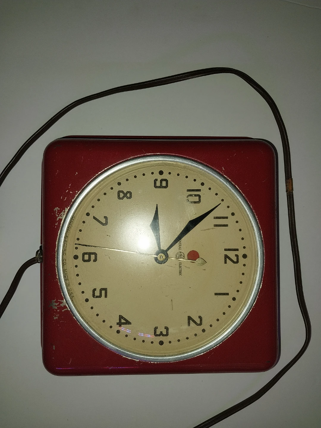 General Electric Red Electric Wall Clock - photo 2