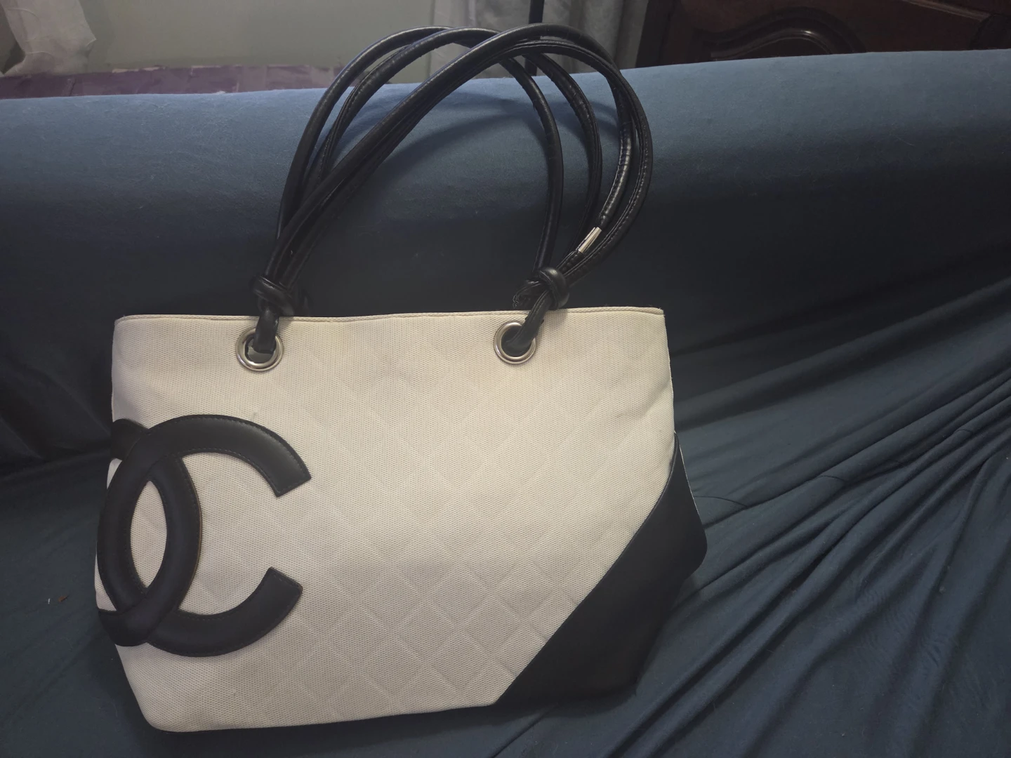 Black and white tote