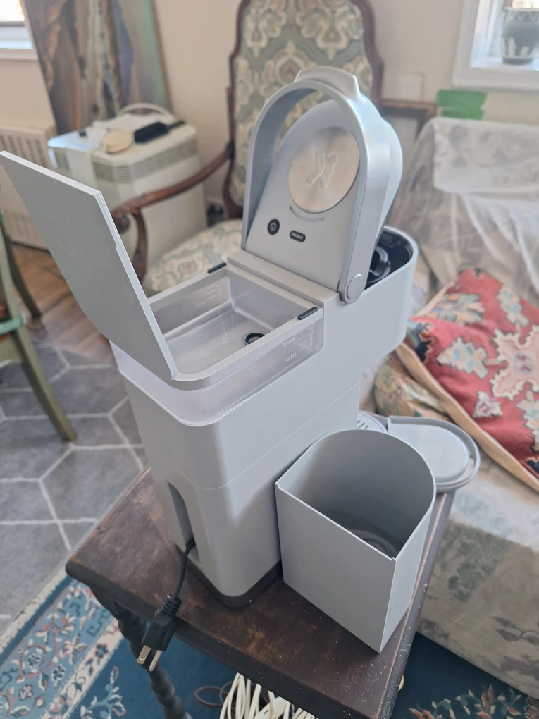 Keurig Coffee Maker - photo 3