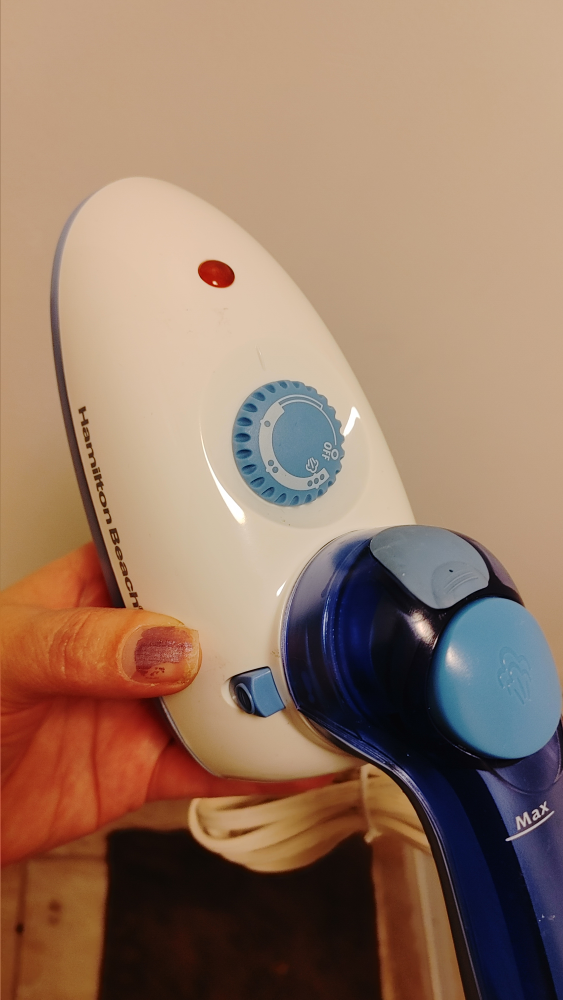 Hamilton Beach Travel Mini Iron - photo 4