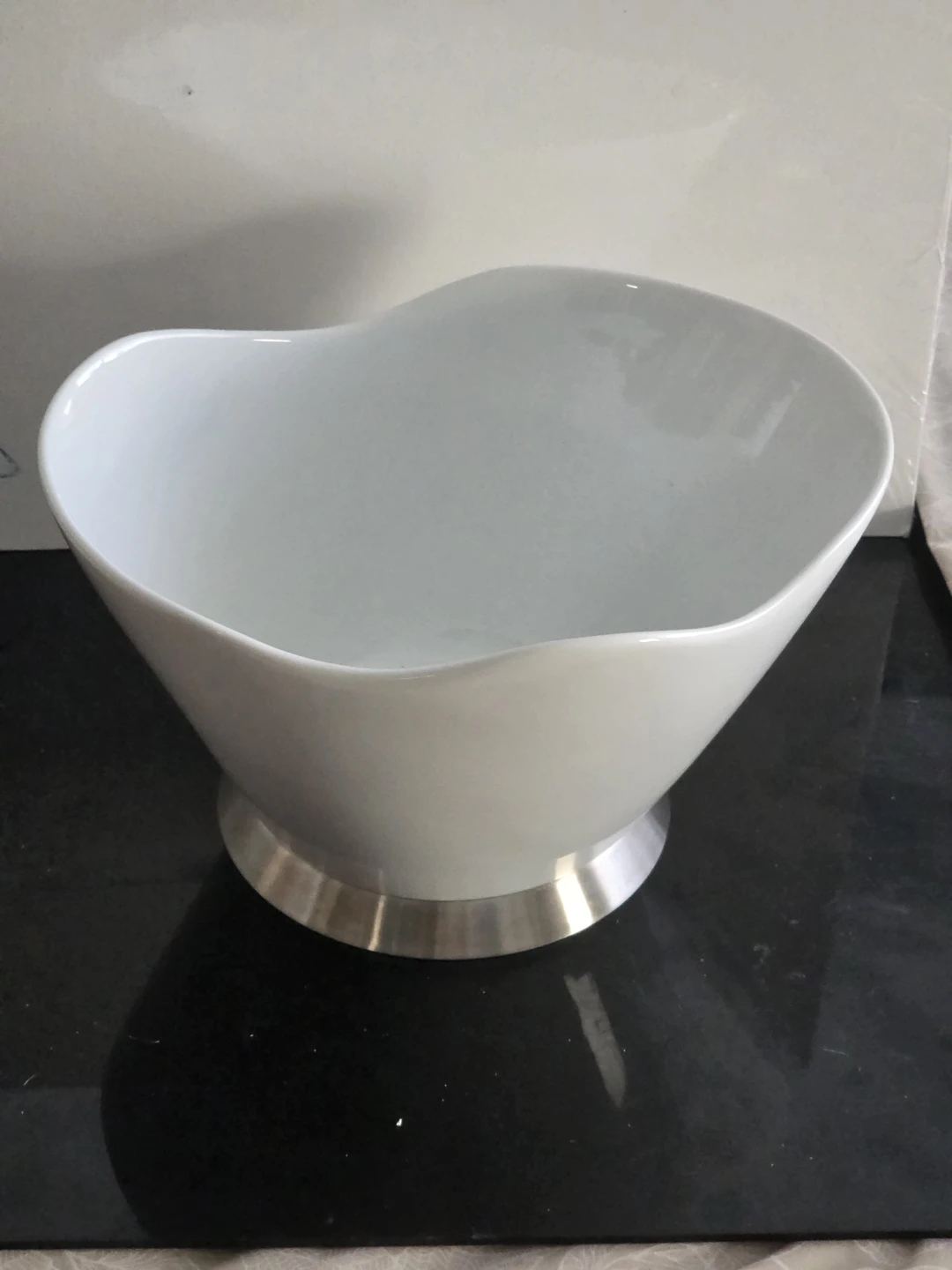 Toscana Fine Porcelain Serving Bowl with Stainless Steel Base