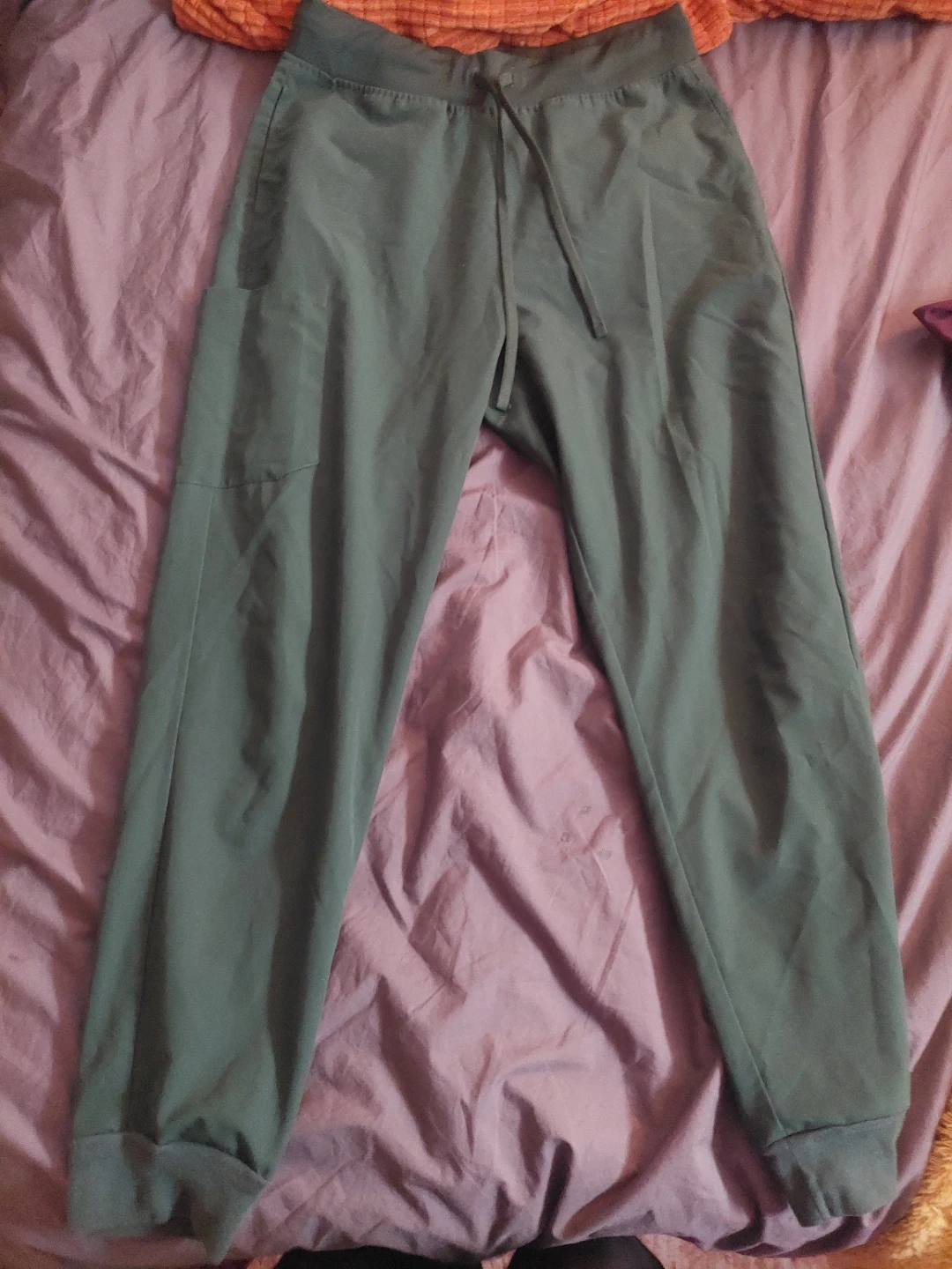 Mandala scrubs joggers (midnight green)