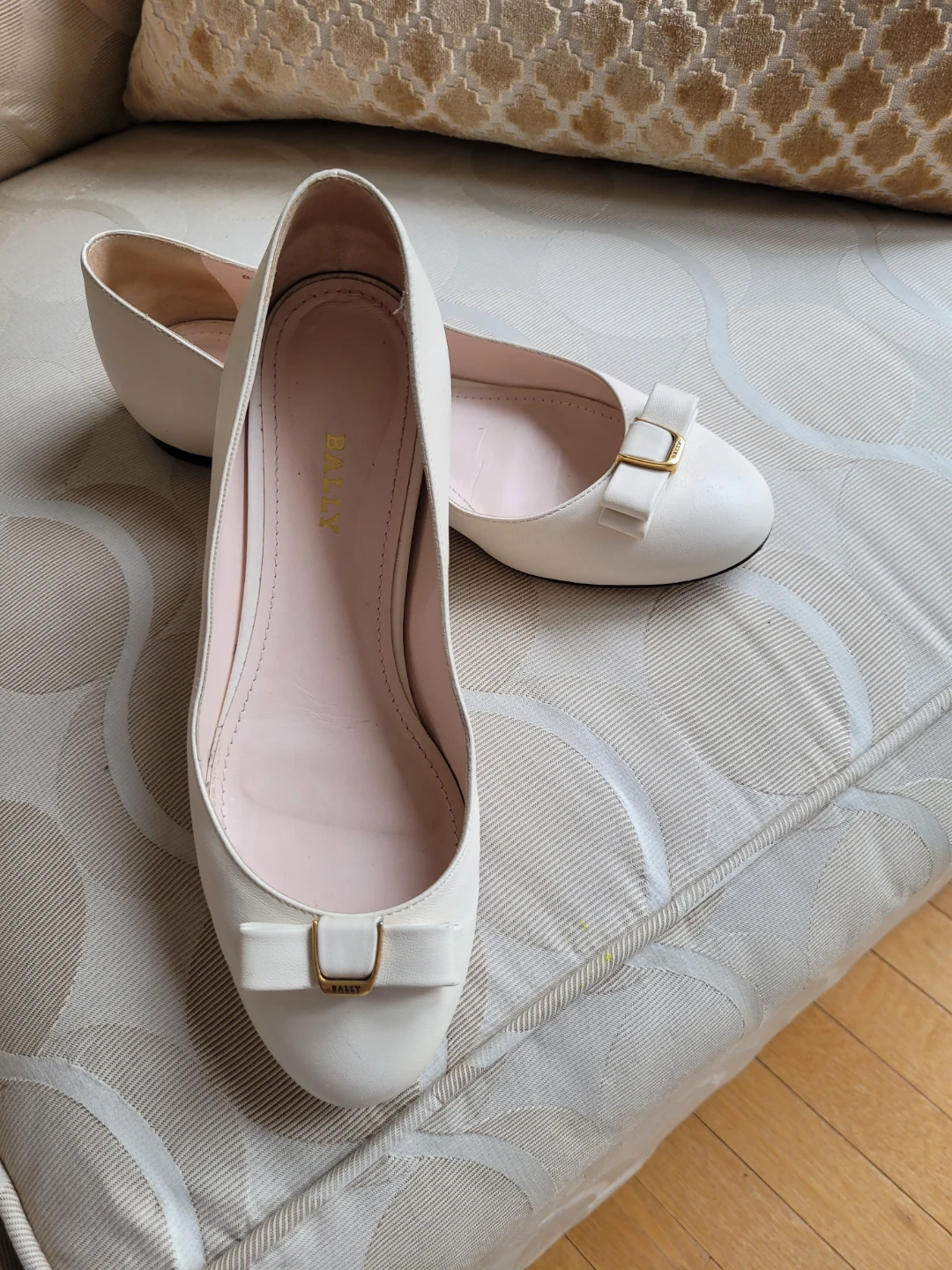 Bally Switzerland Women's White Ballet Flats w Bow - photo 3