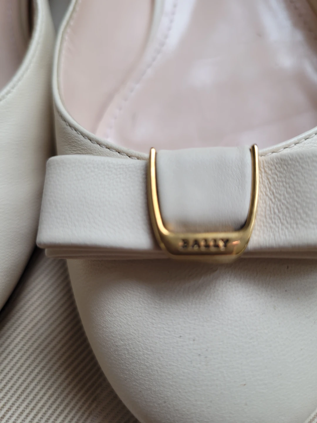 Bally Switzerland Women's White Ballet Flats w Bow - photo 4