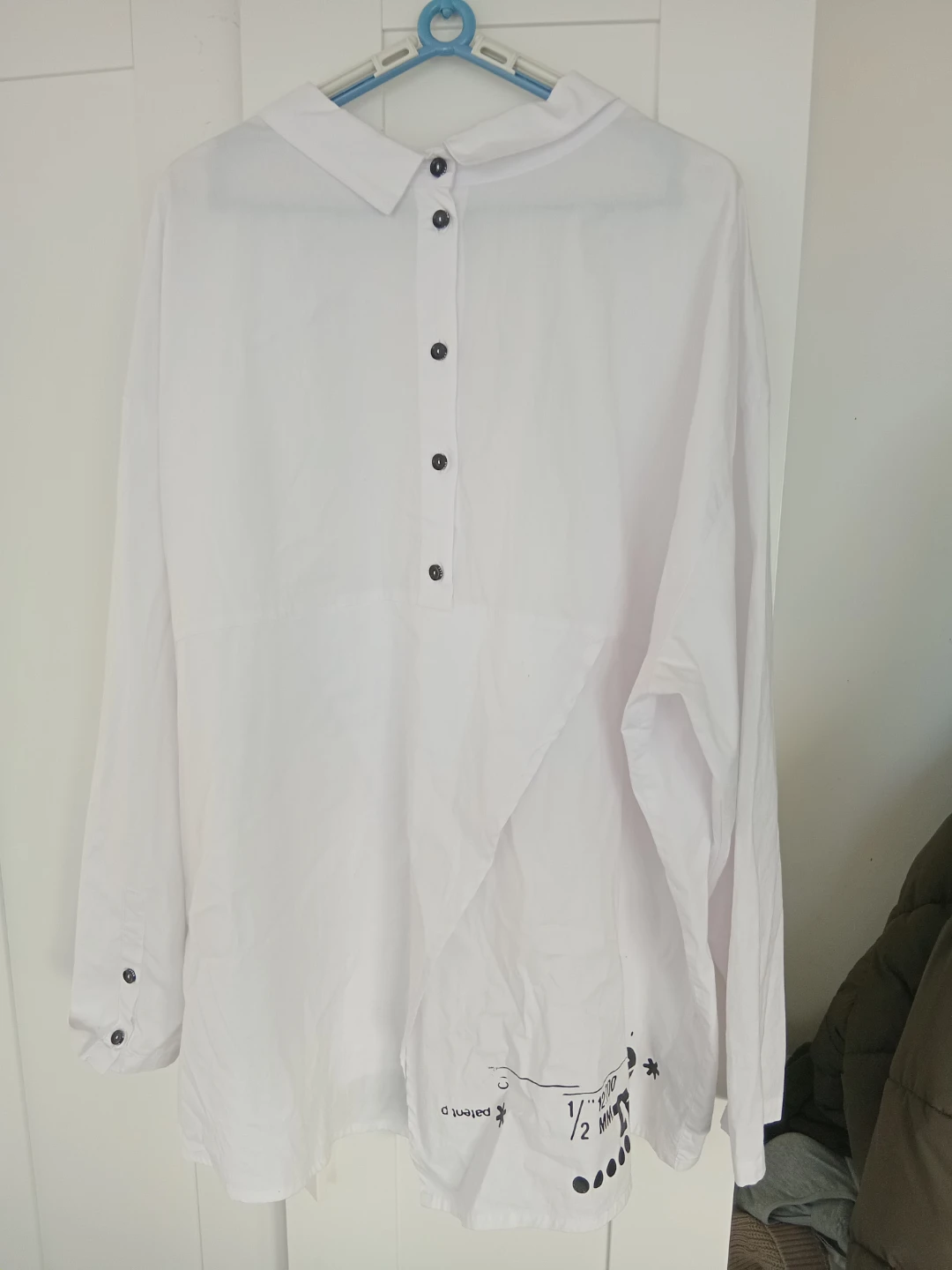 White Long Sleeve Shirt with Buttons - photo 3