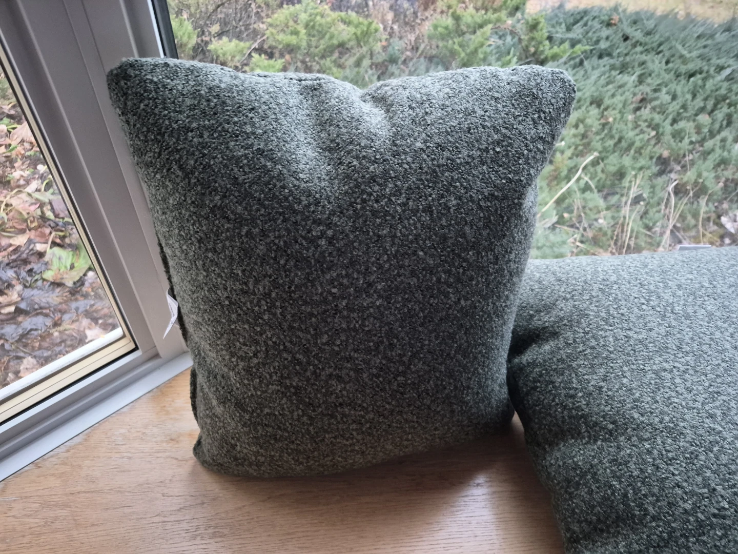 Outdoor patio pillows - photo 2