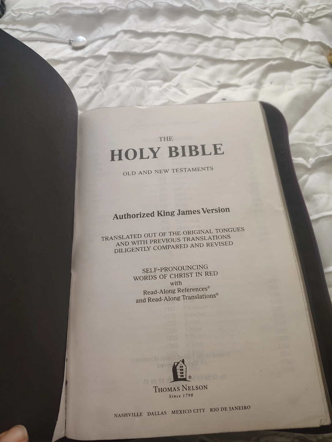 The Holy Bible Authorized King James Version Thomas Nelson - photo 3
