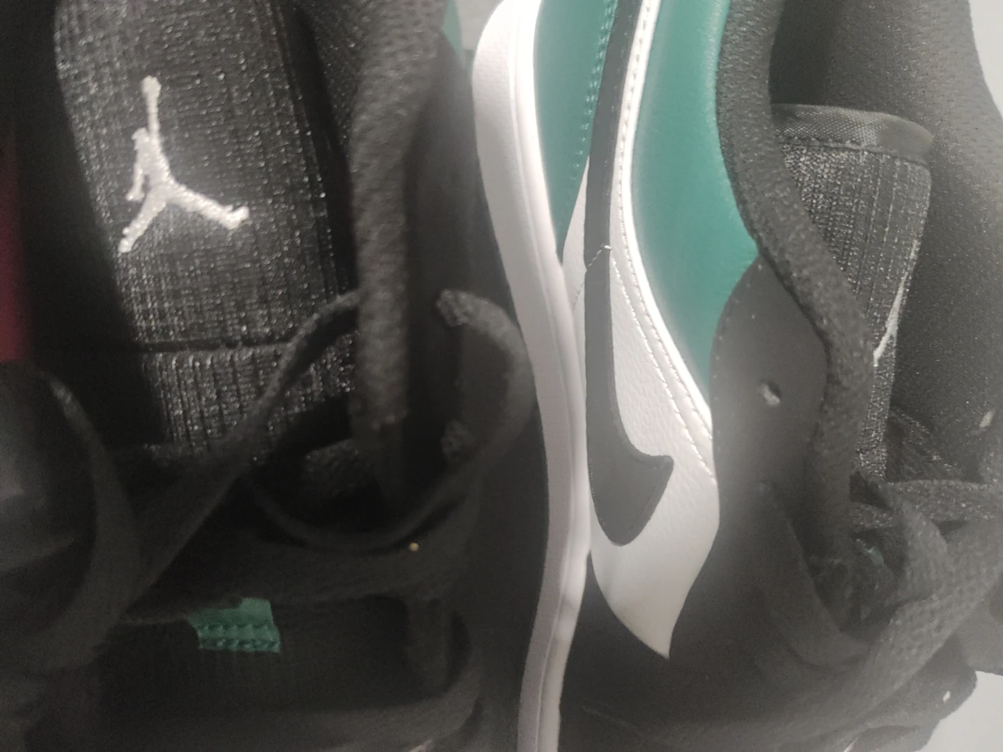 Air Jordan 1 Low SE "Green Glow" - photo 4
