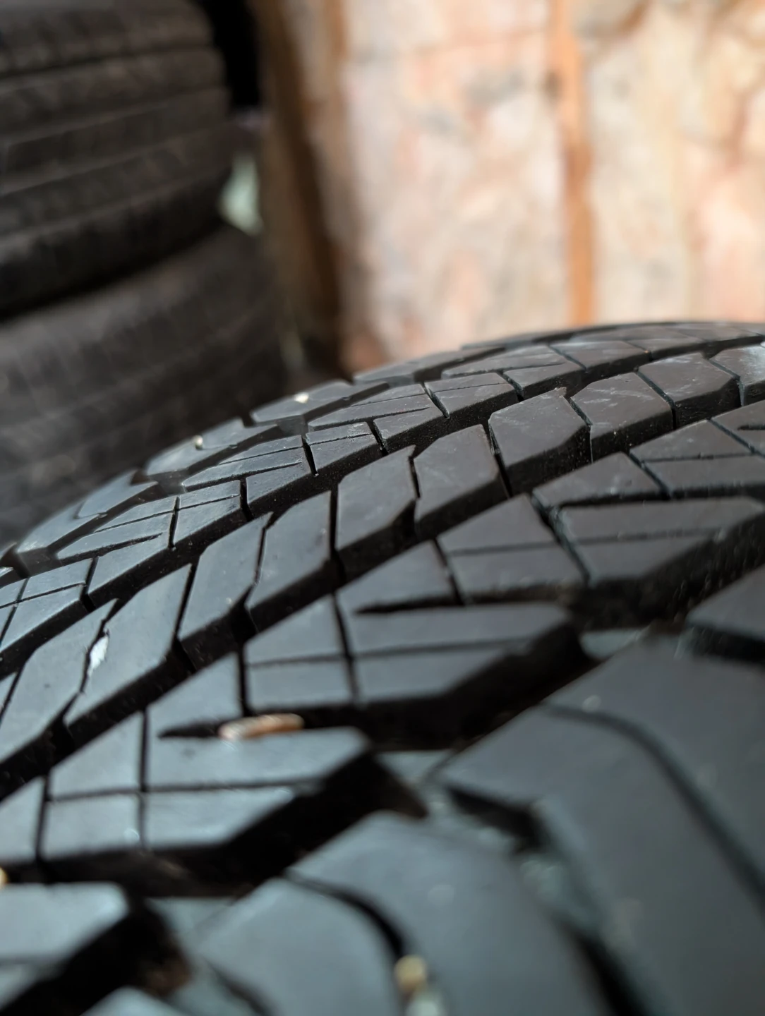 (1)-195/60R15 General Evertrek All Season Tire - photo 4