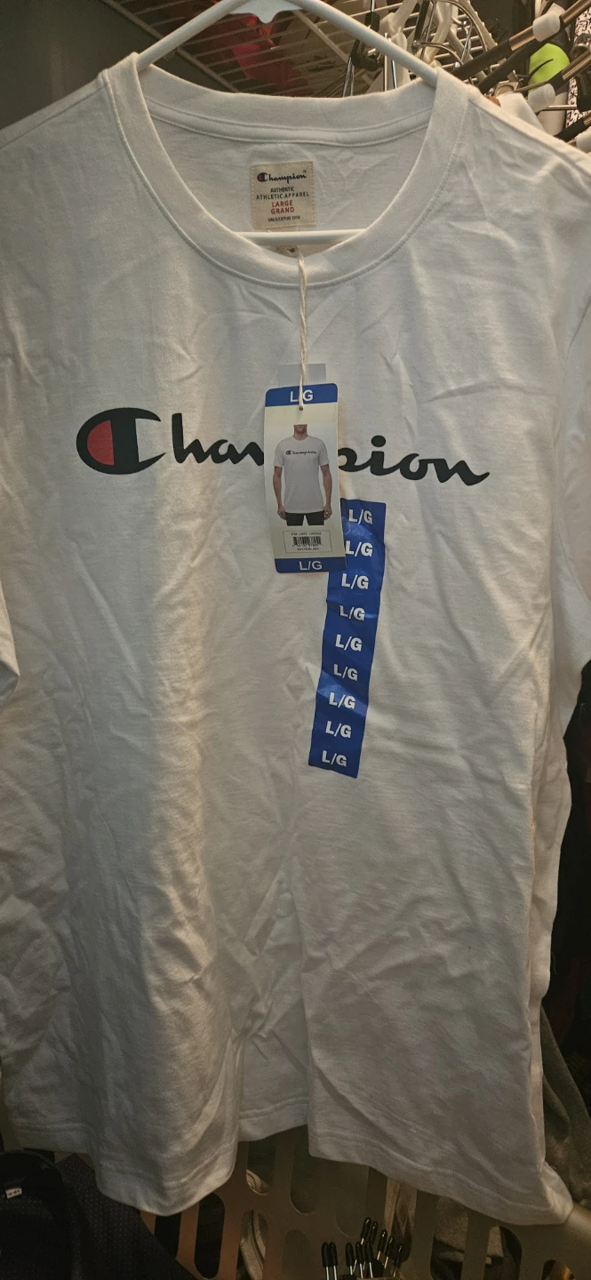 Champion Men's White Graphic T-Shirt - Large