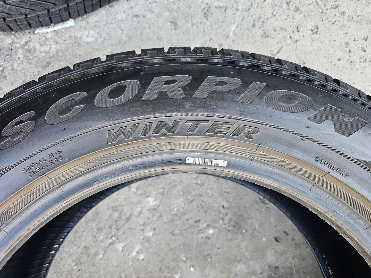 235/60 R18 PIRELLI (RUN FLAT) WINTER TIRES - photo 3
