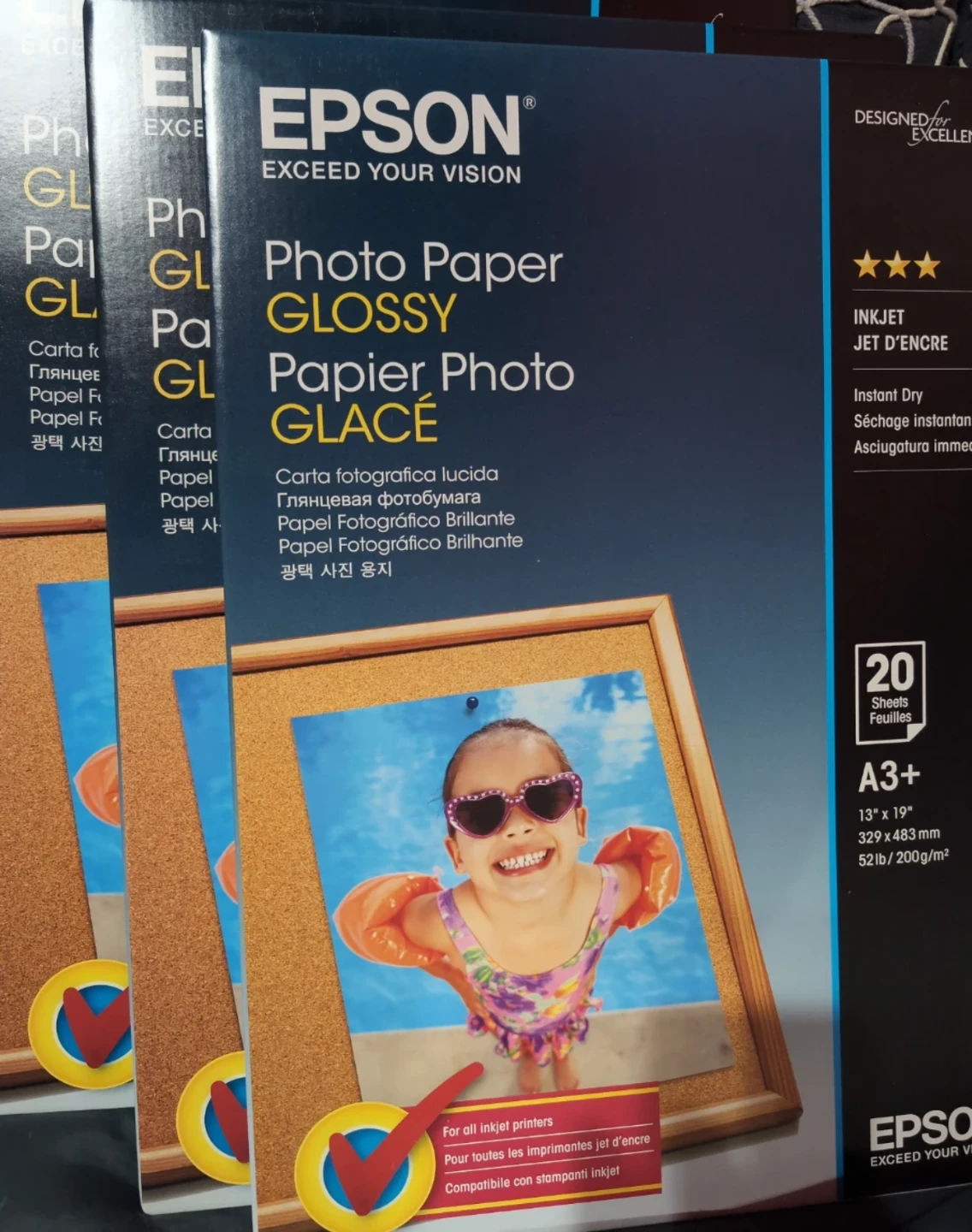 Epson Photo Paper - Glossy - A3+ - 20 Sheets - photo 2