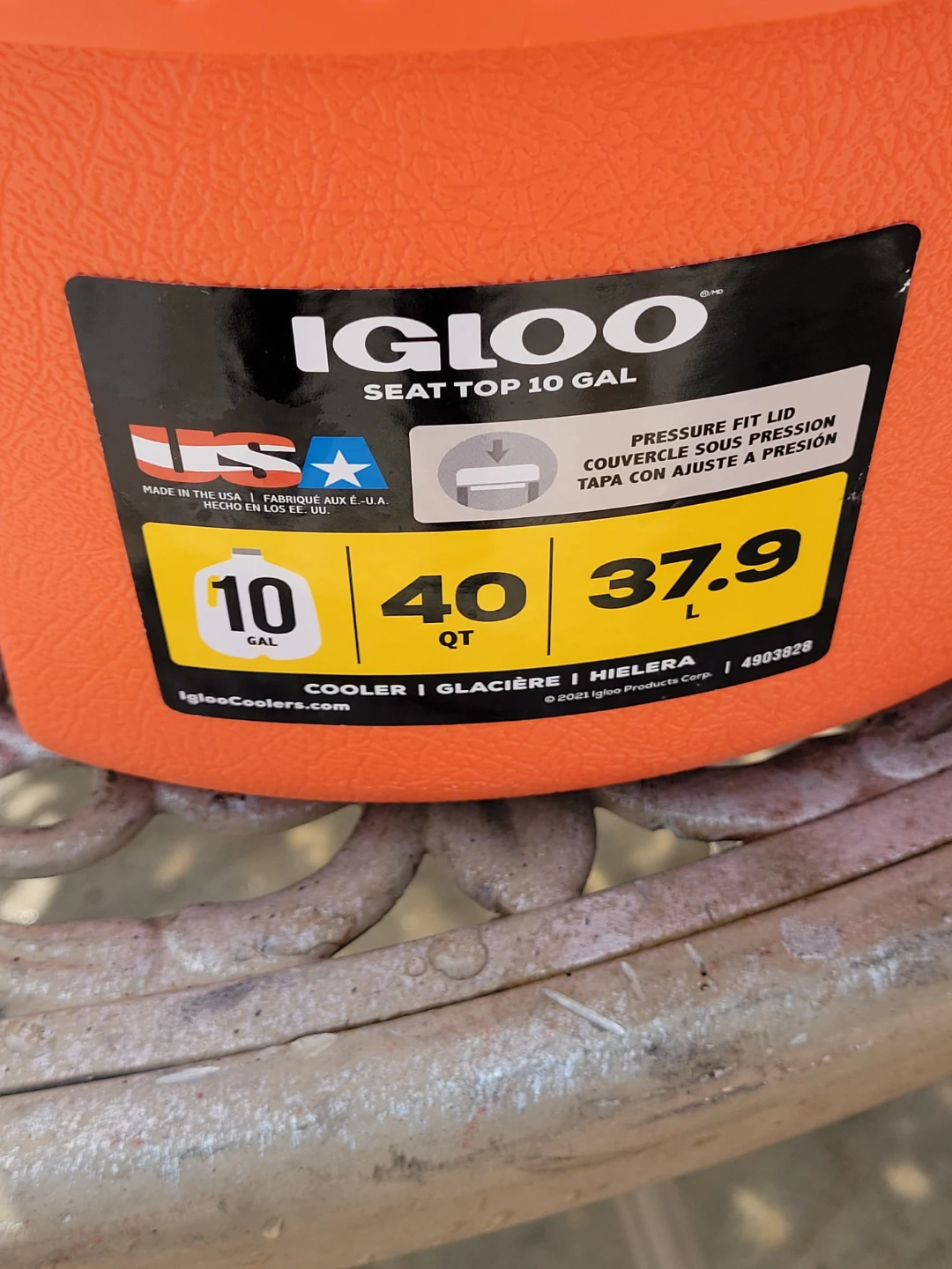Igloo 10 Gallon Seat Top Water Cooler - photo 4