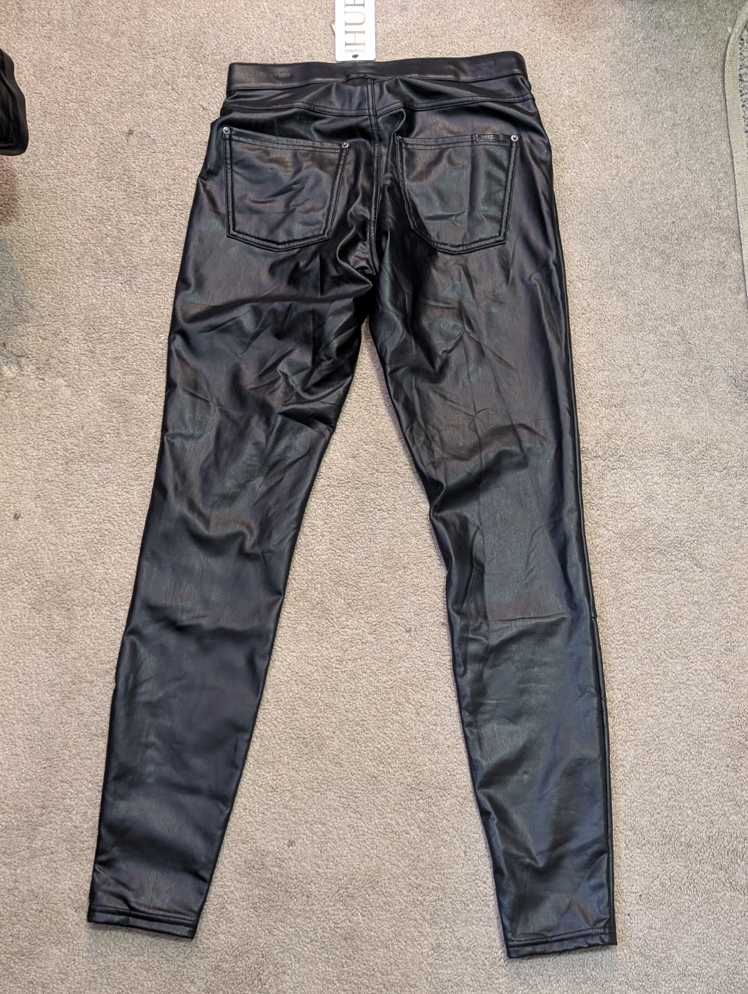 Assortment of HUE Faux Leather leggings - photo 2