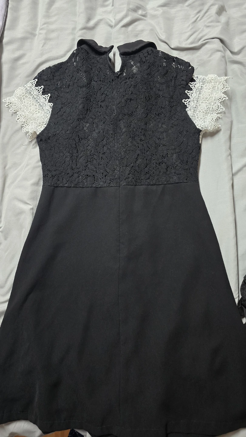 Black Lace Dress with White Trim - photo 2