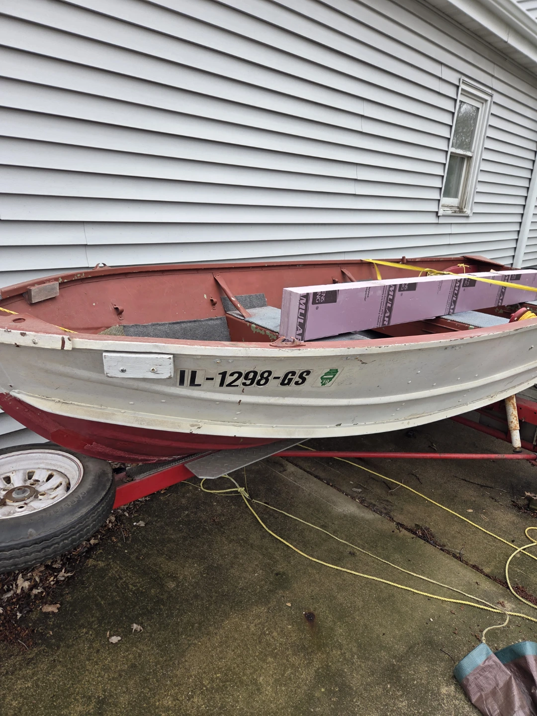aluminum fishing boat on trailer - photo 3