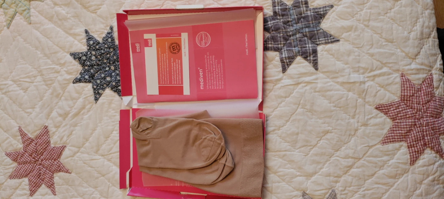 MediIVEN Medical Compression Stockings - photo 3