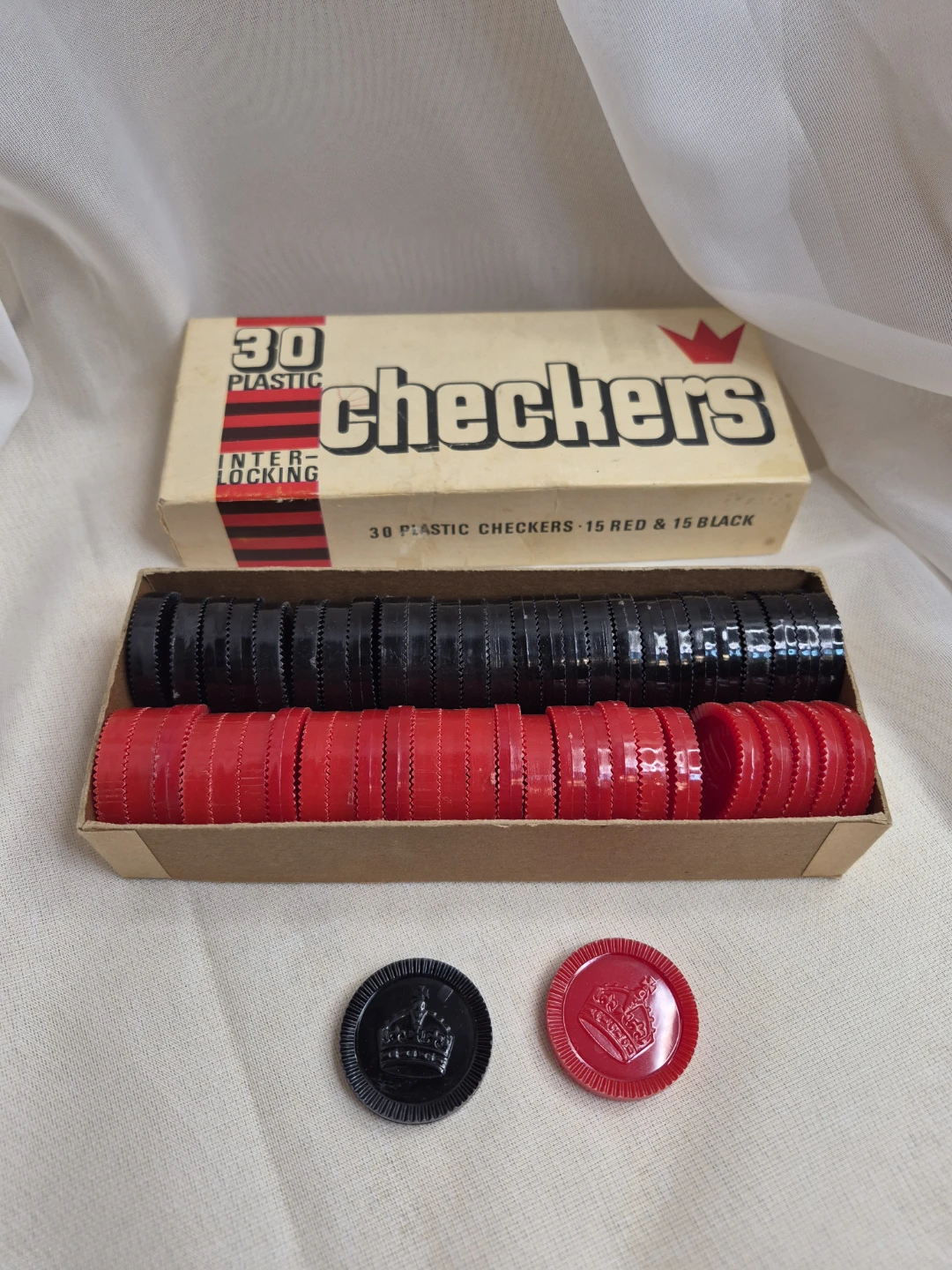 Lot of 54 Vintage Plastic Checker Pieces - photo 2