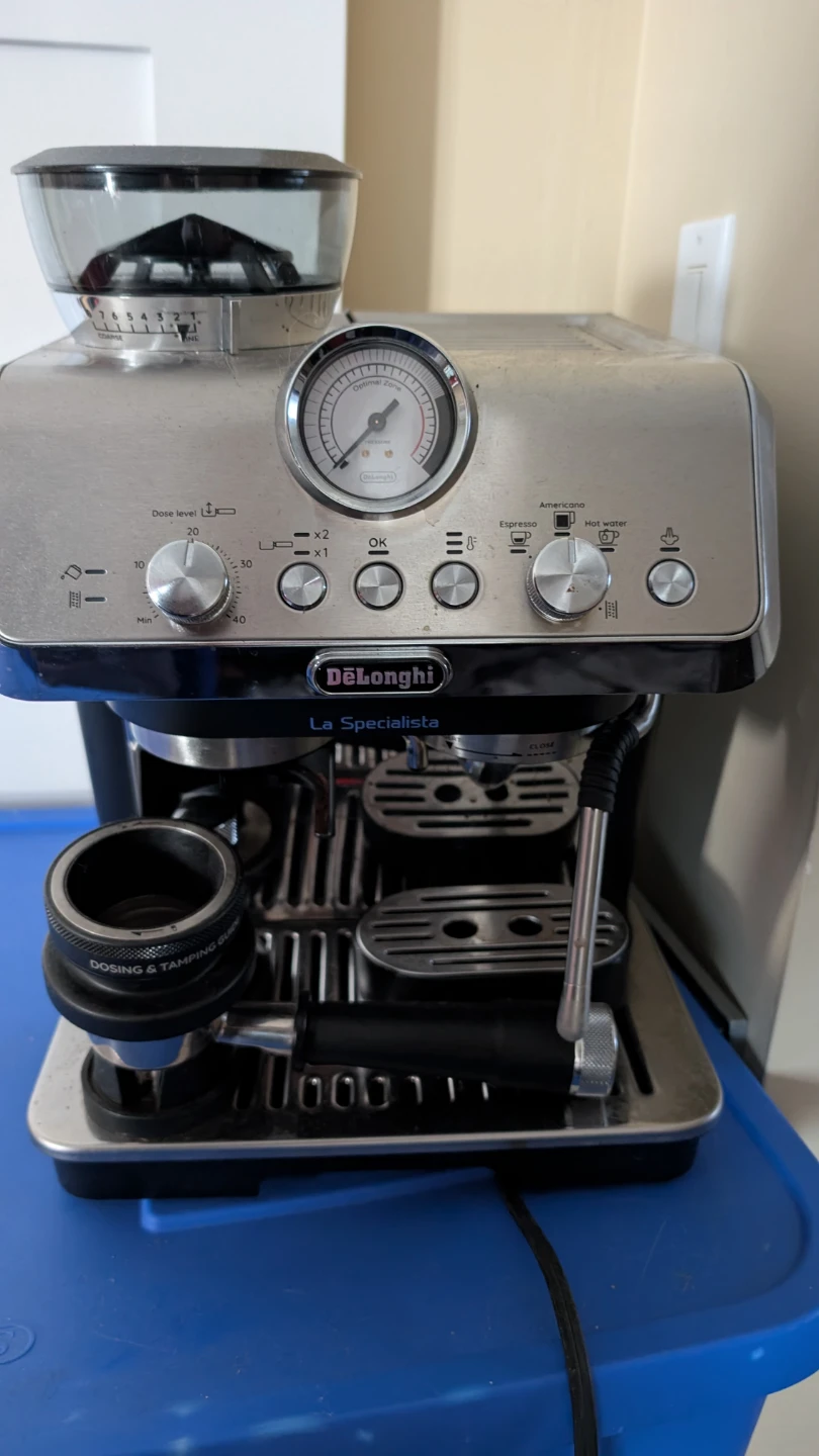 DeLonghi La Specialista Espresso Machine