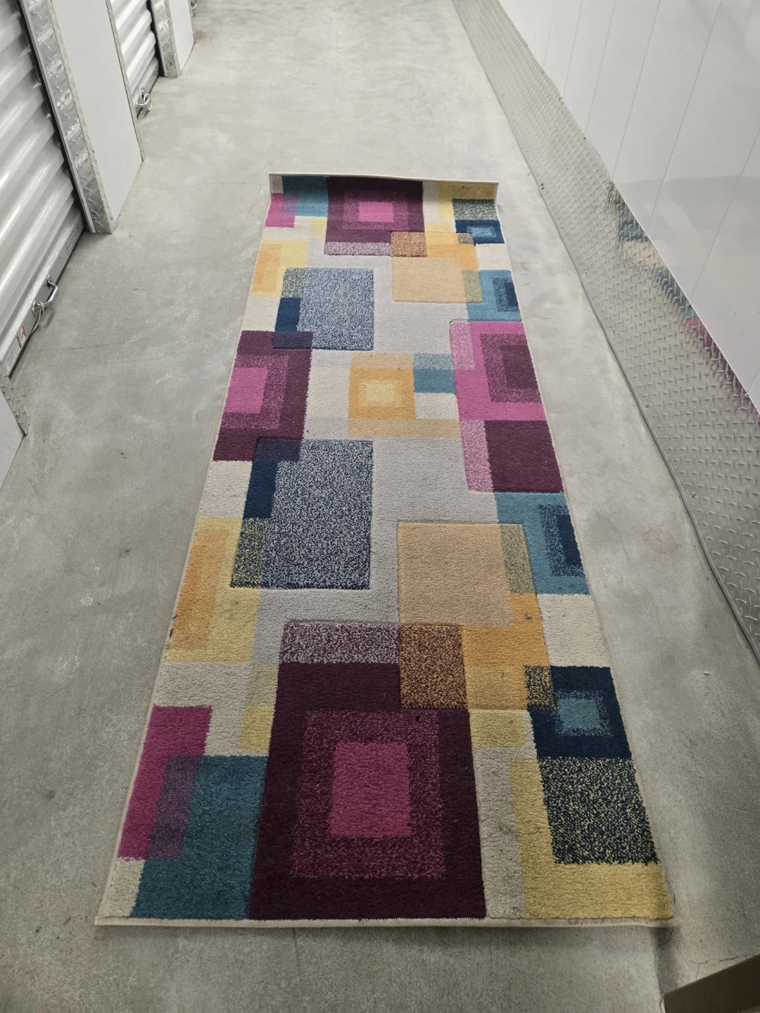 Colorful Geometric Accent Rug