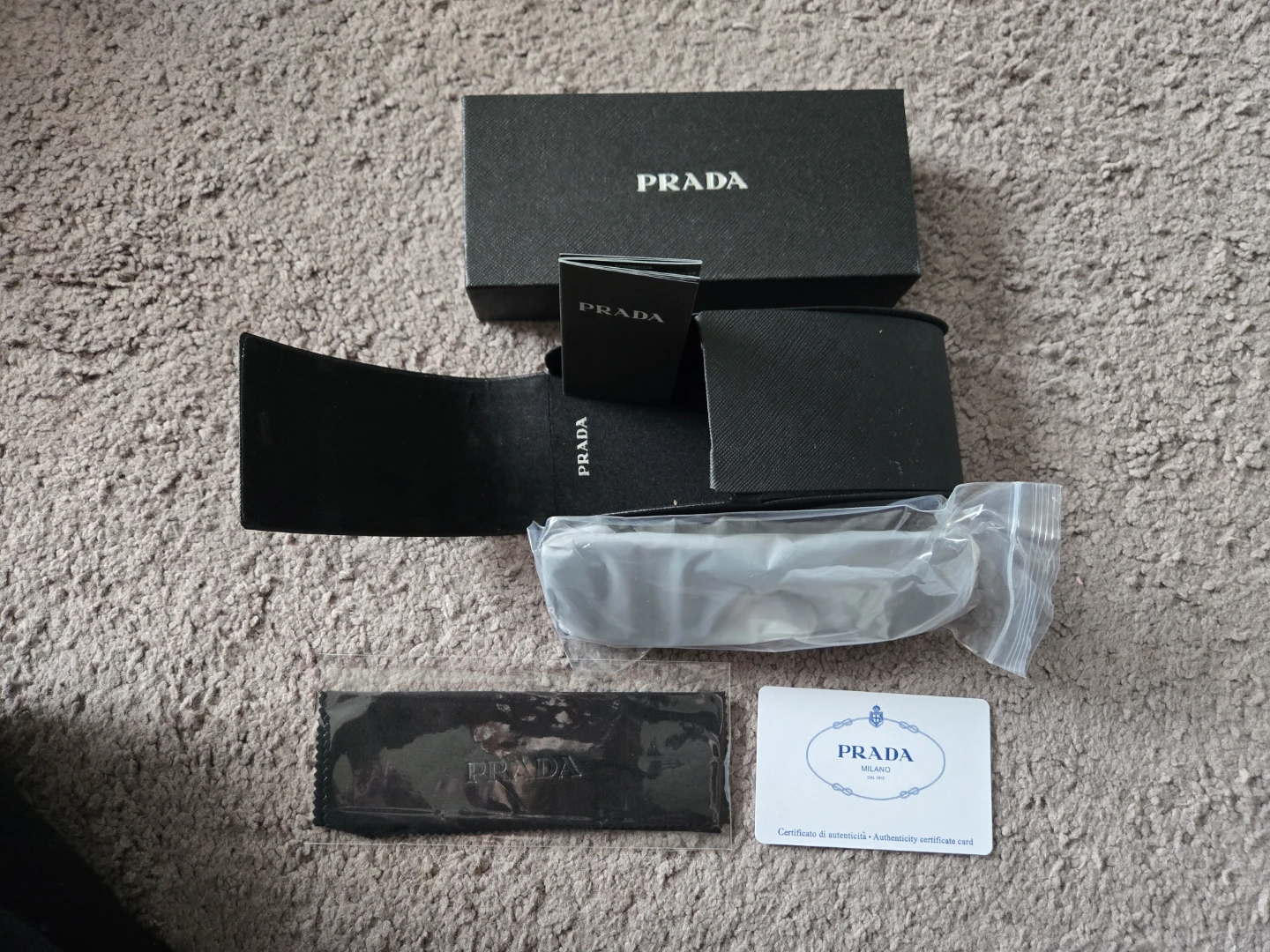 Brand New Prada sunglasses - photo 2