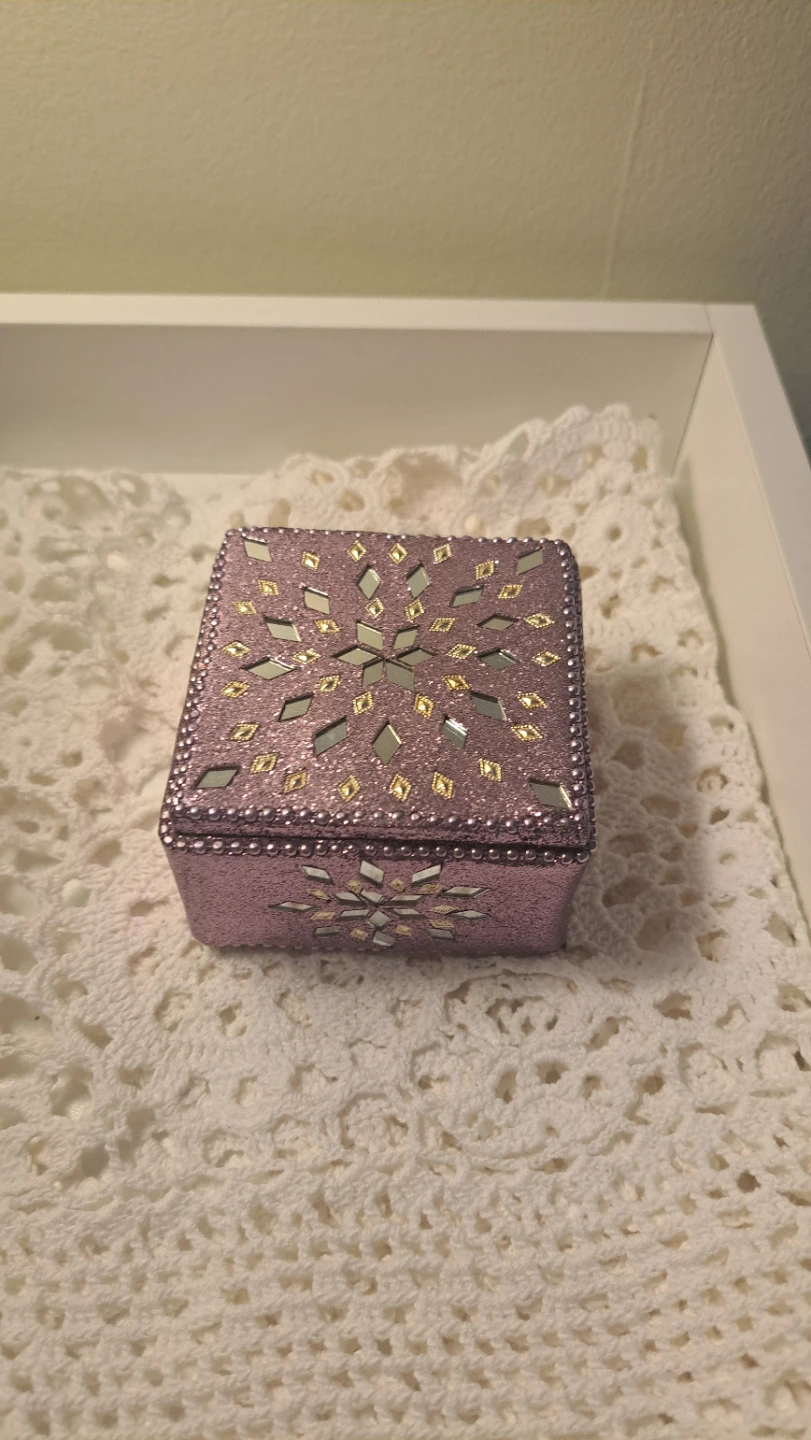 Decorative Glittery Jewelry Box