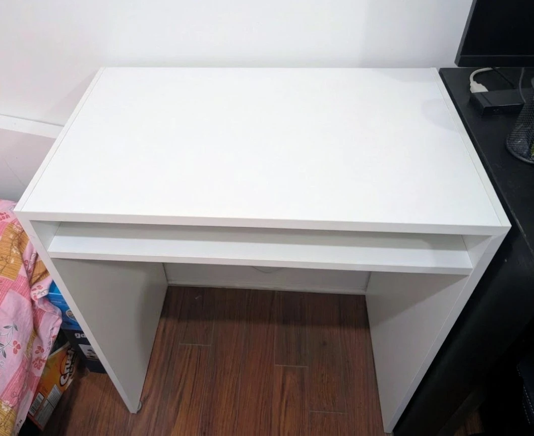 Ikea Torald Compact size desk for tight spaces