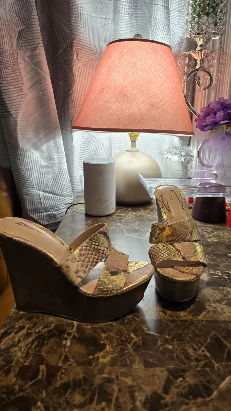 Women's Wedge Sandals
