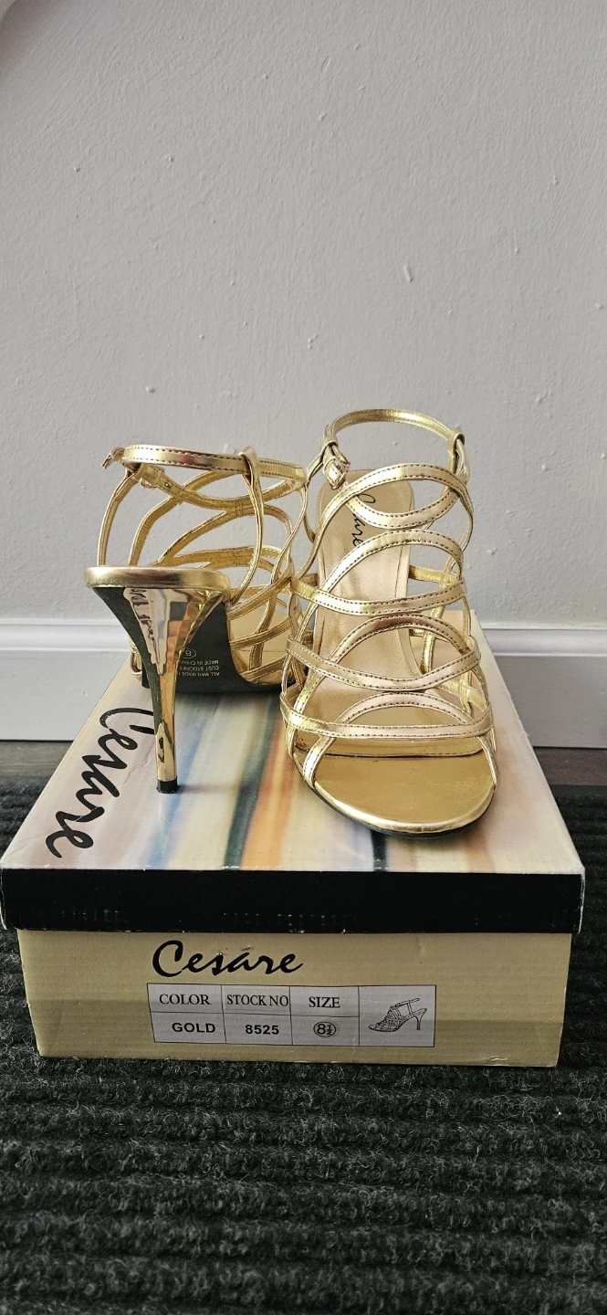 Cesare Gold Strappy Heels Size 8 1/2 - photo 4