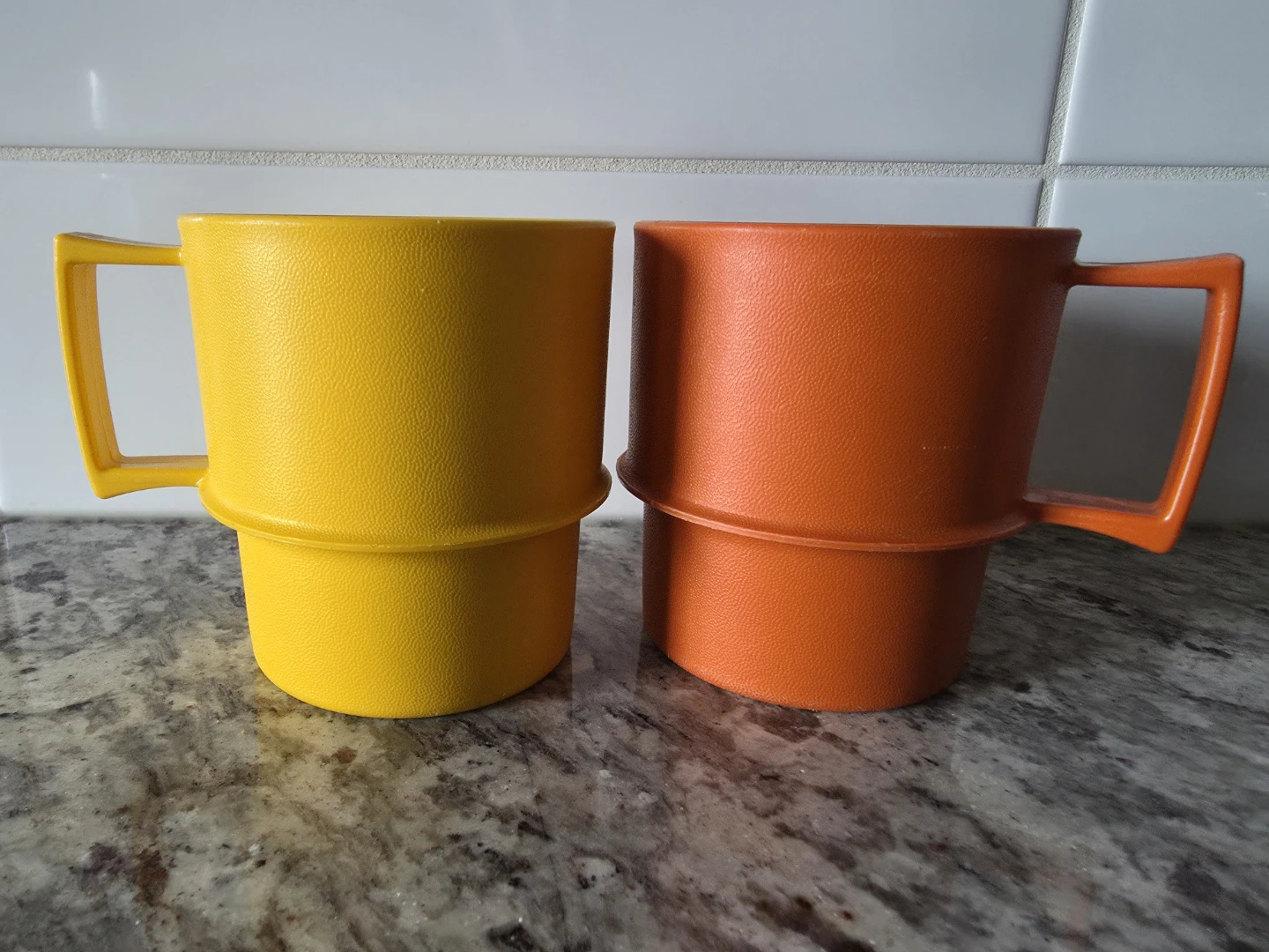 *Vintage* Tupperware Mugs