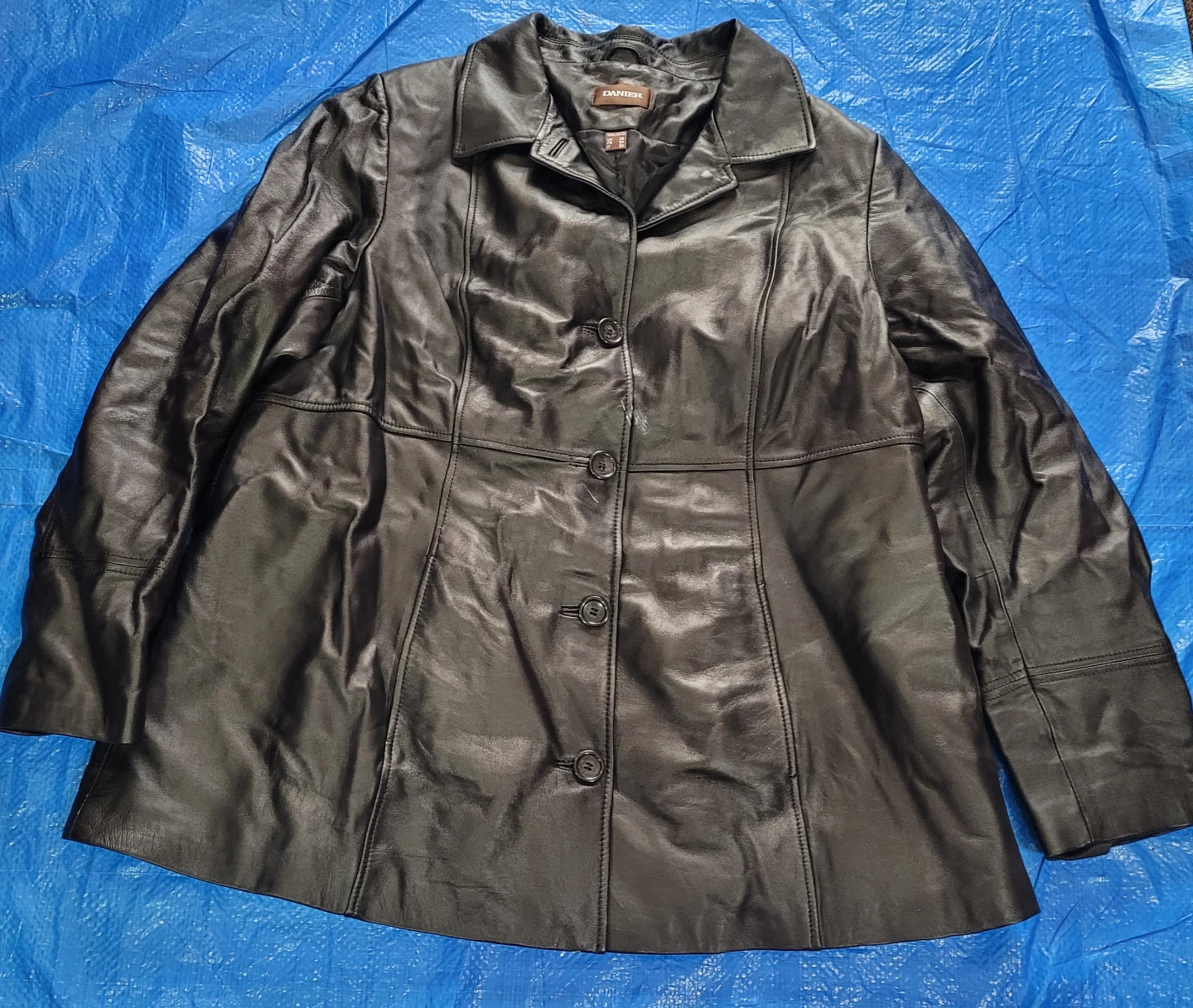DANIEL Women's Black Leather Jacket 3XL