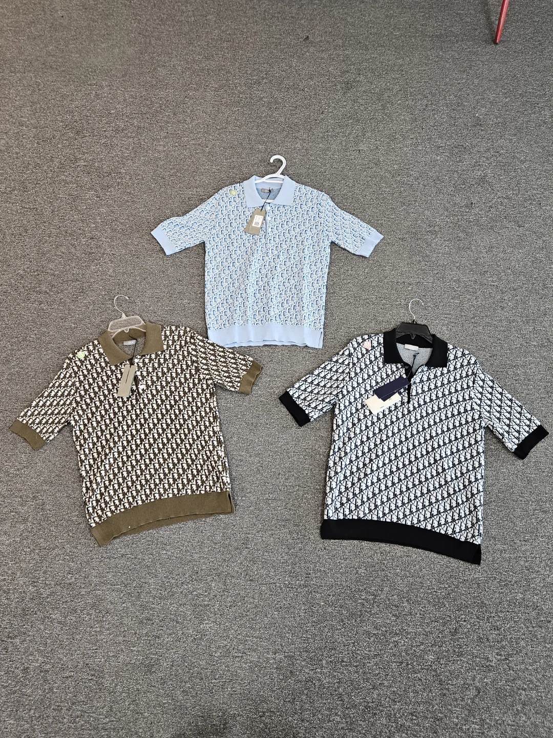 Amiri T-shirts, Hats, and Shoes - photo 2