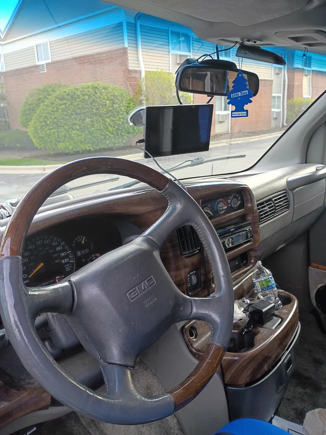 GMC Savana Van - photo 4