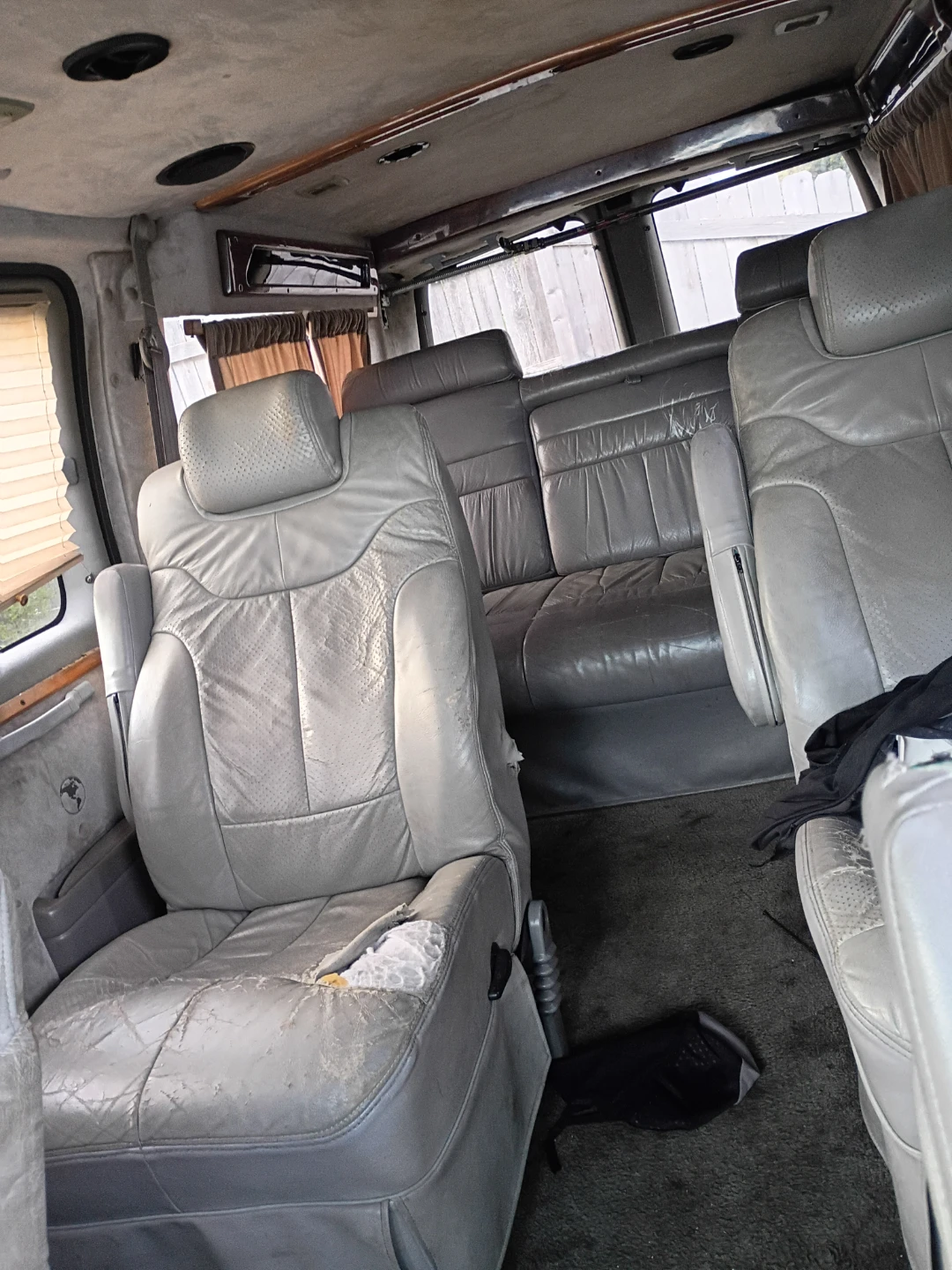 GMC Savana Van - photo 5