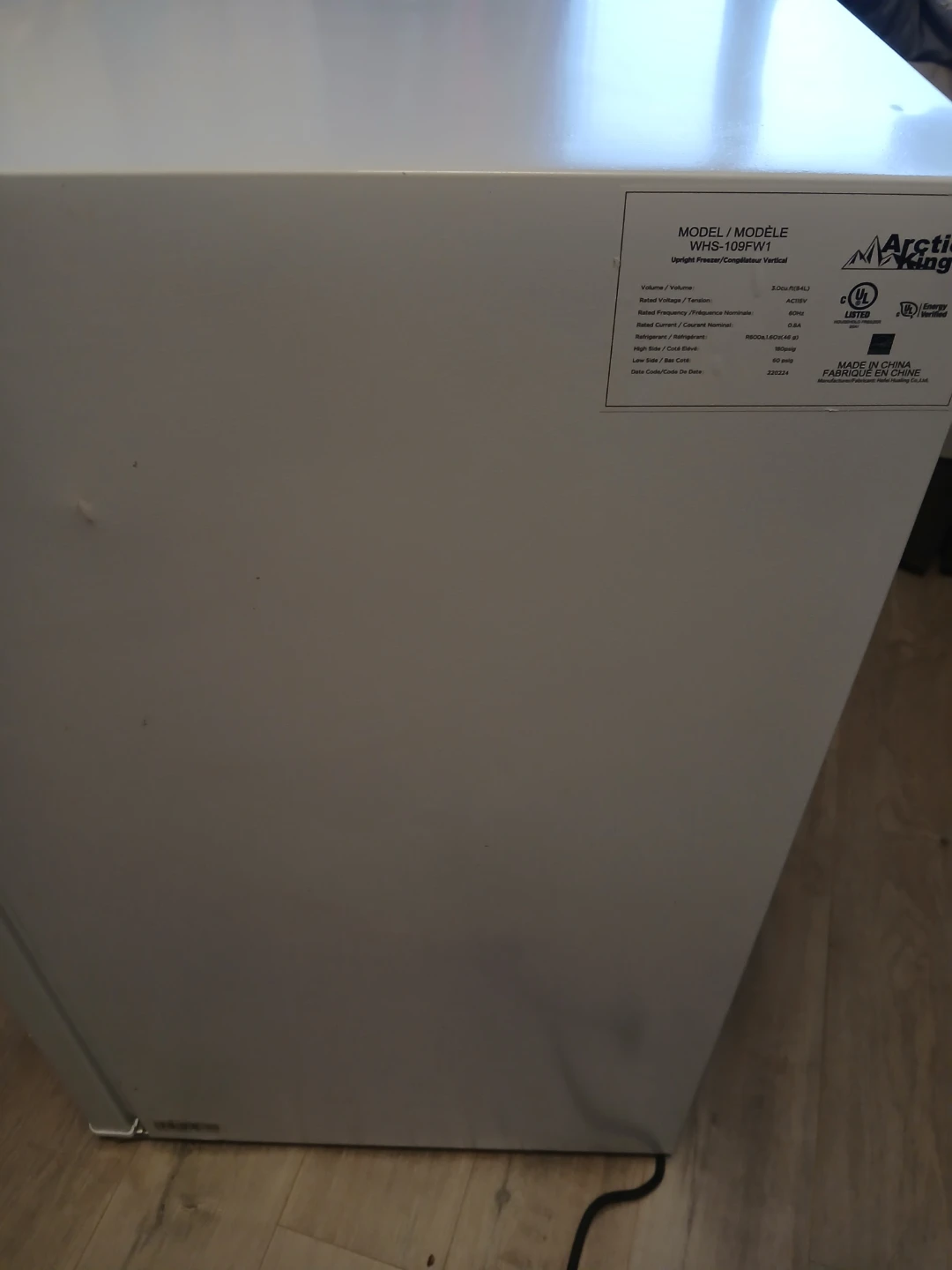 3 cube upright Arctic King Freezer - photo 3