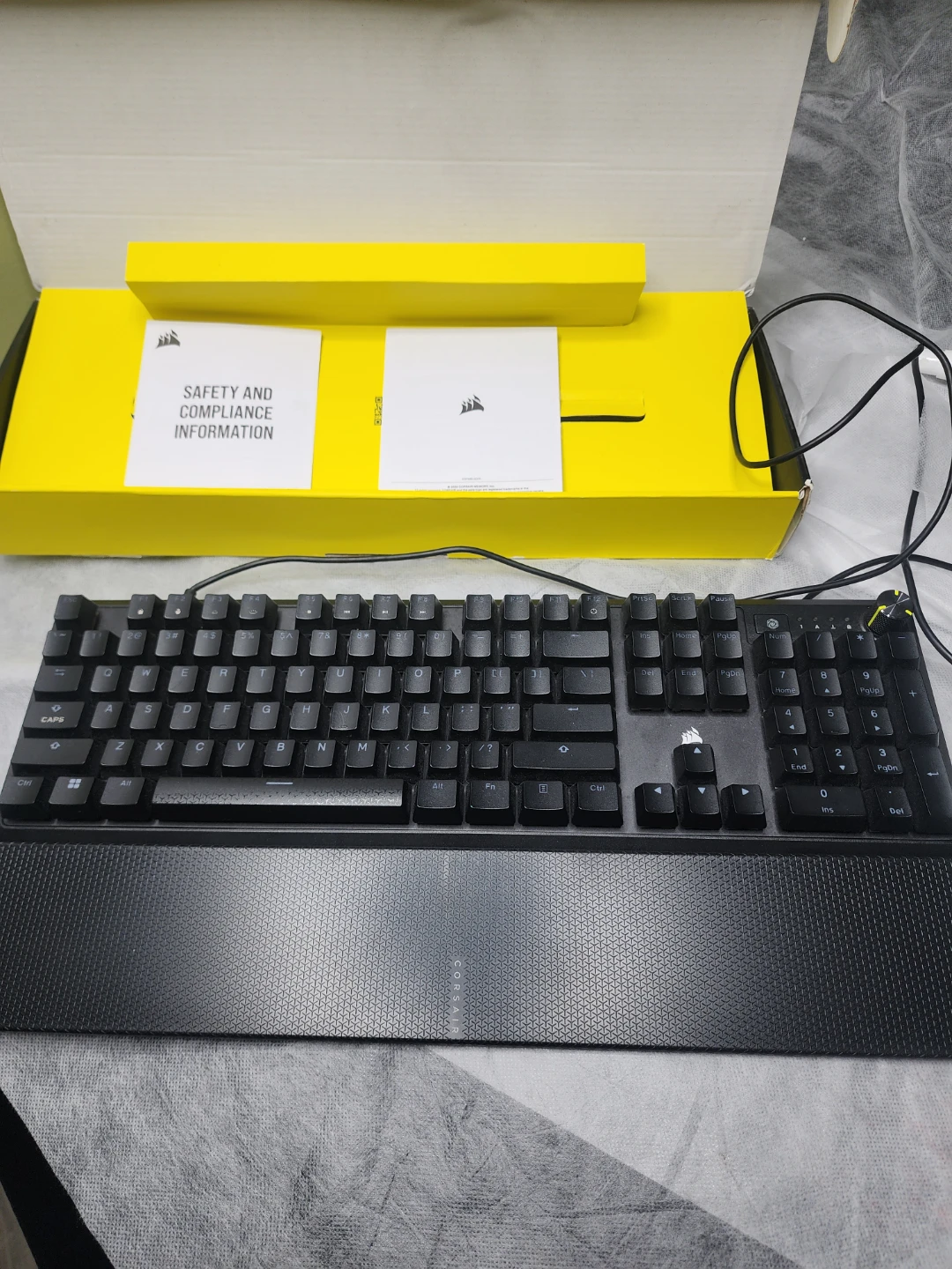 Corsair K70 CORE Gaming Keyboard - photo 3