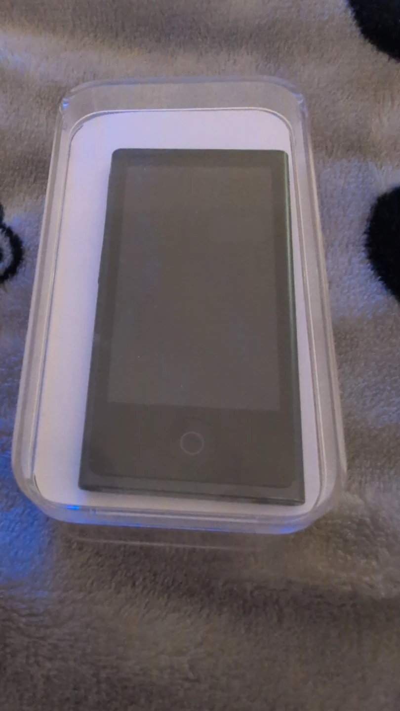 Apple iPod Nano 7th Gen - Black - photo 4