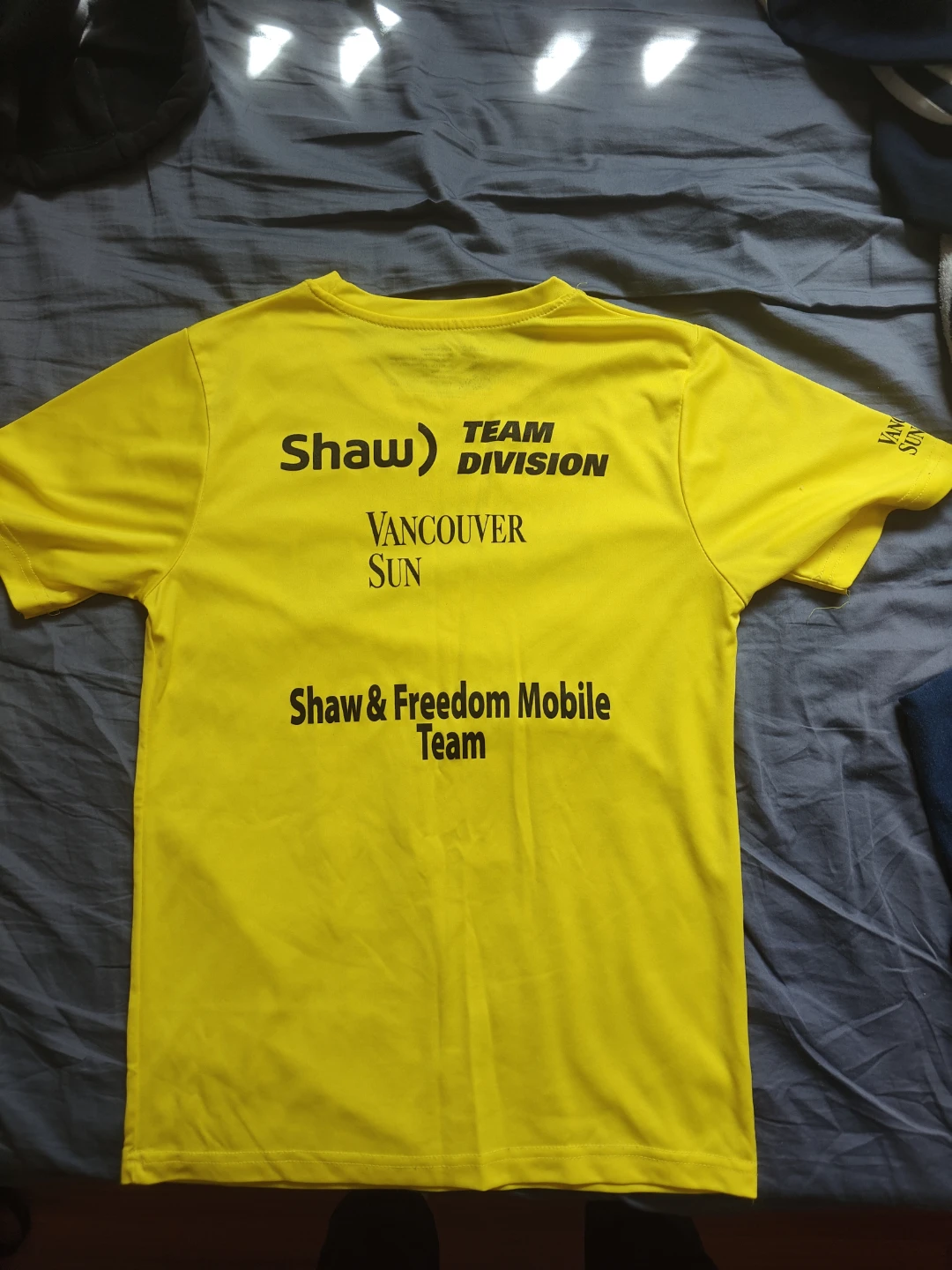 Vancouver Sun Run 2021 Yellow T-Shirt - photo 2