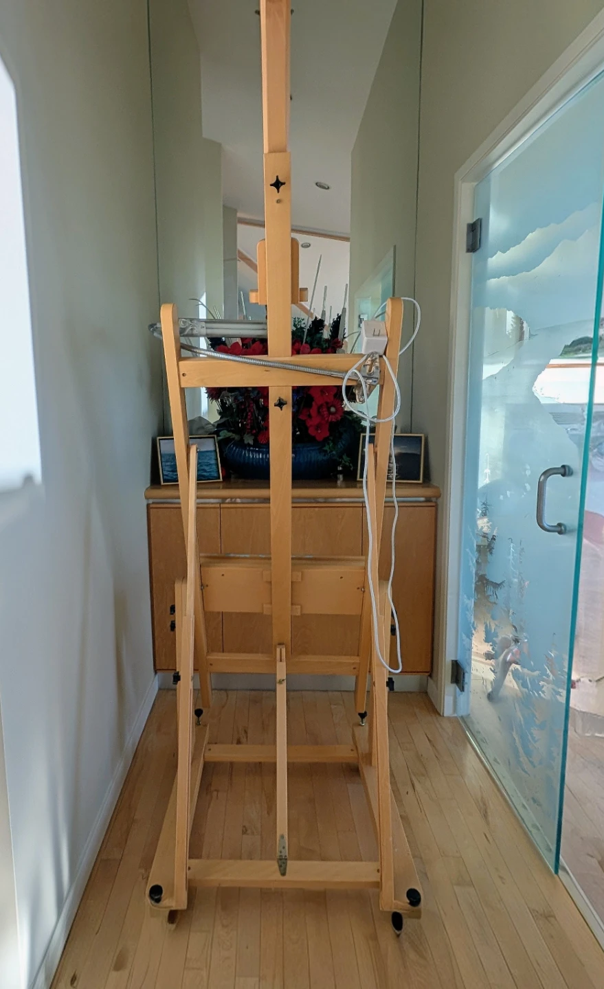 CONDA Wooden Art Easel with Lamp - photo 2