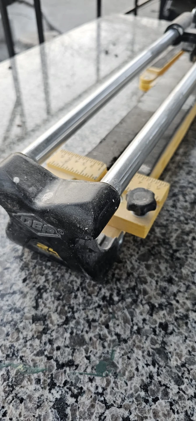 QEP Manual Tile Cutter