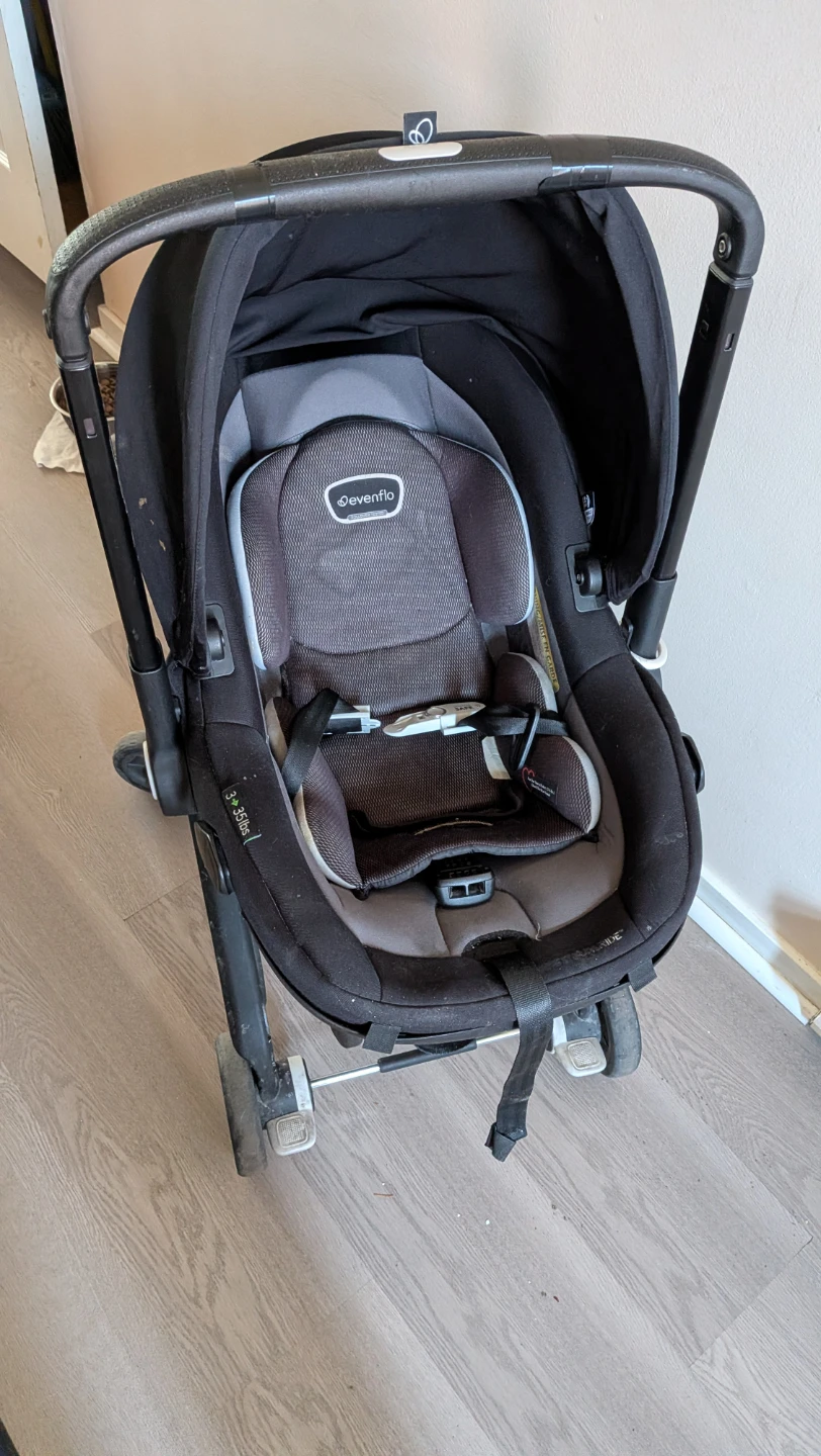 Evenflo SHFT DUALRIDE Stroller and Car Seat Combo