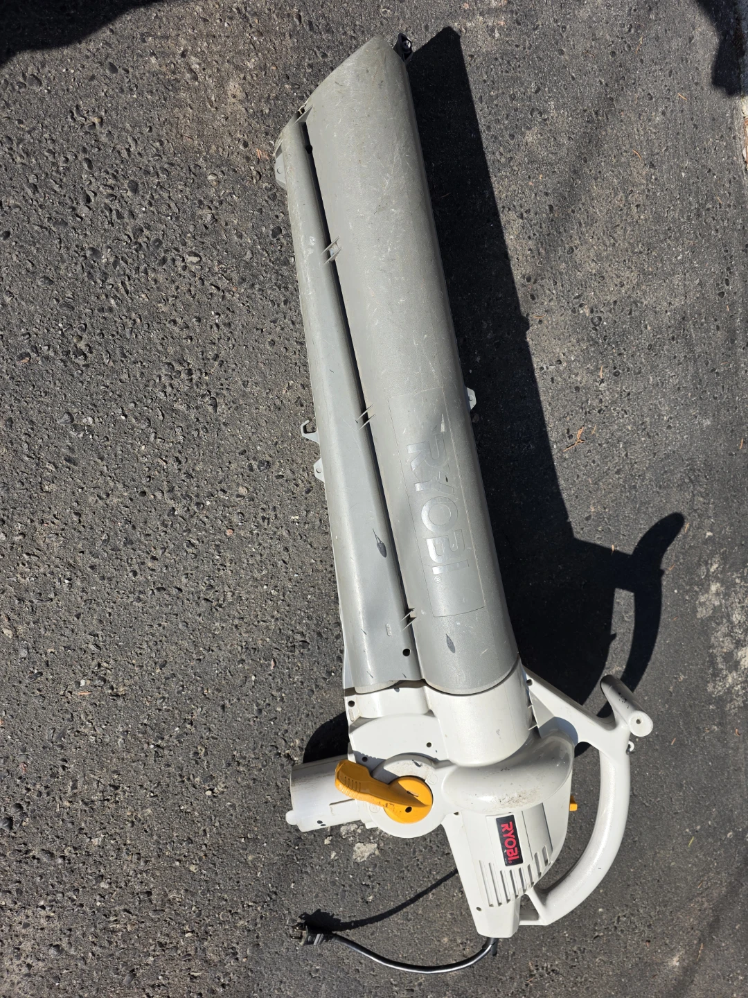 Ryobi RESV1300 Electric Leaf Blower/Vacuum - photo 3