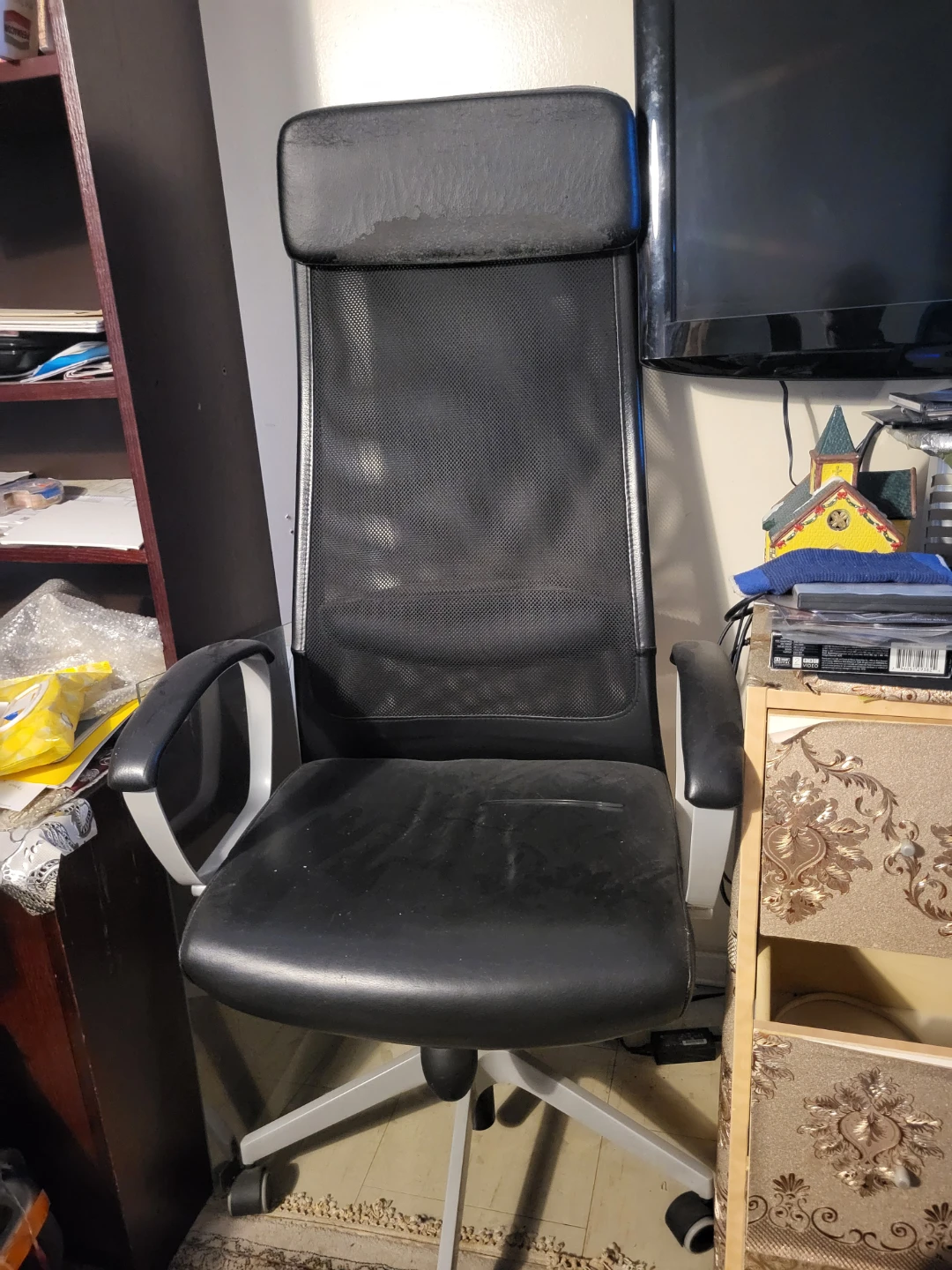 HUGE MOVING SALE – EVERYTHING MUST GO