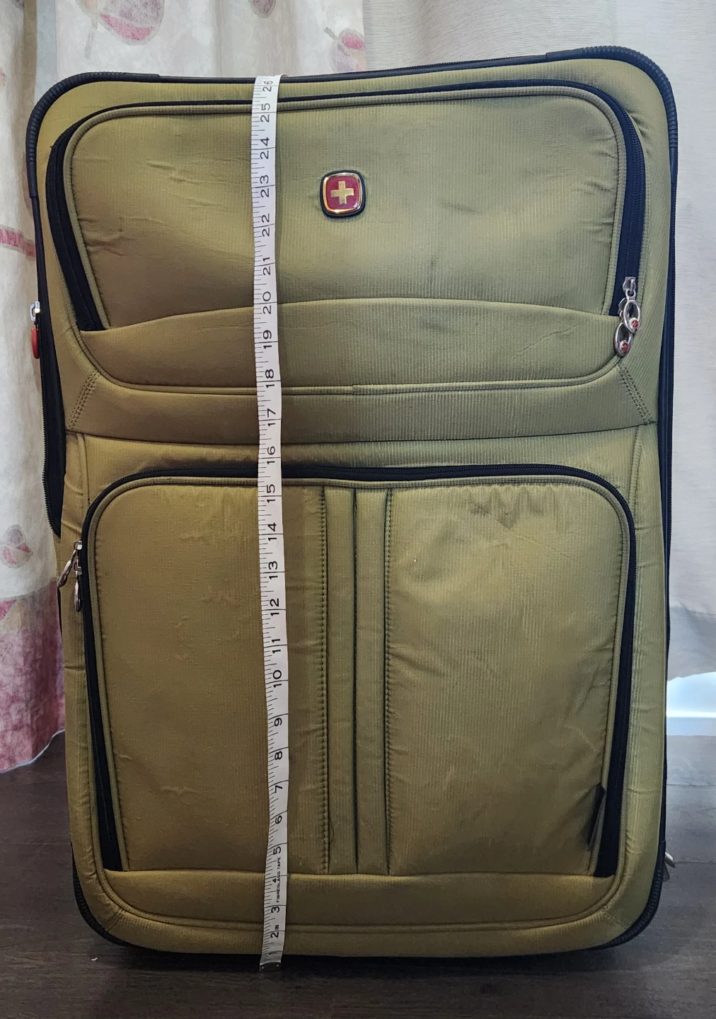 Swiss Gear Rolling Suitcase - photo 5