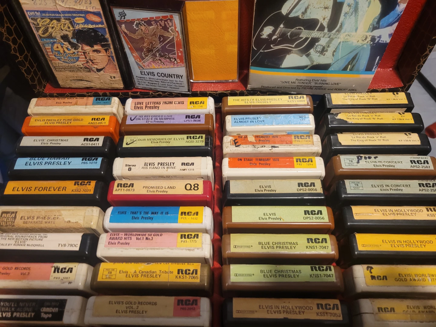 Lot 37 Elvis Presley 8-track 1 cassette 1 movies in case - photo 2